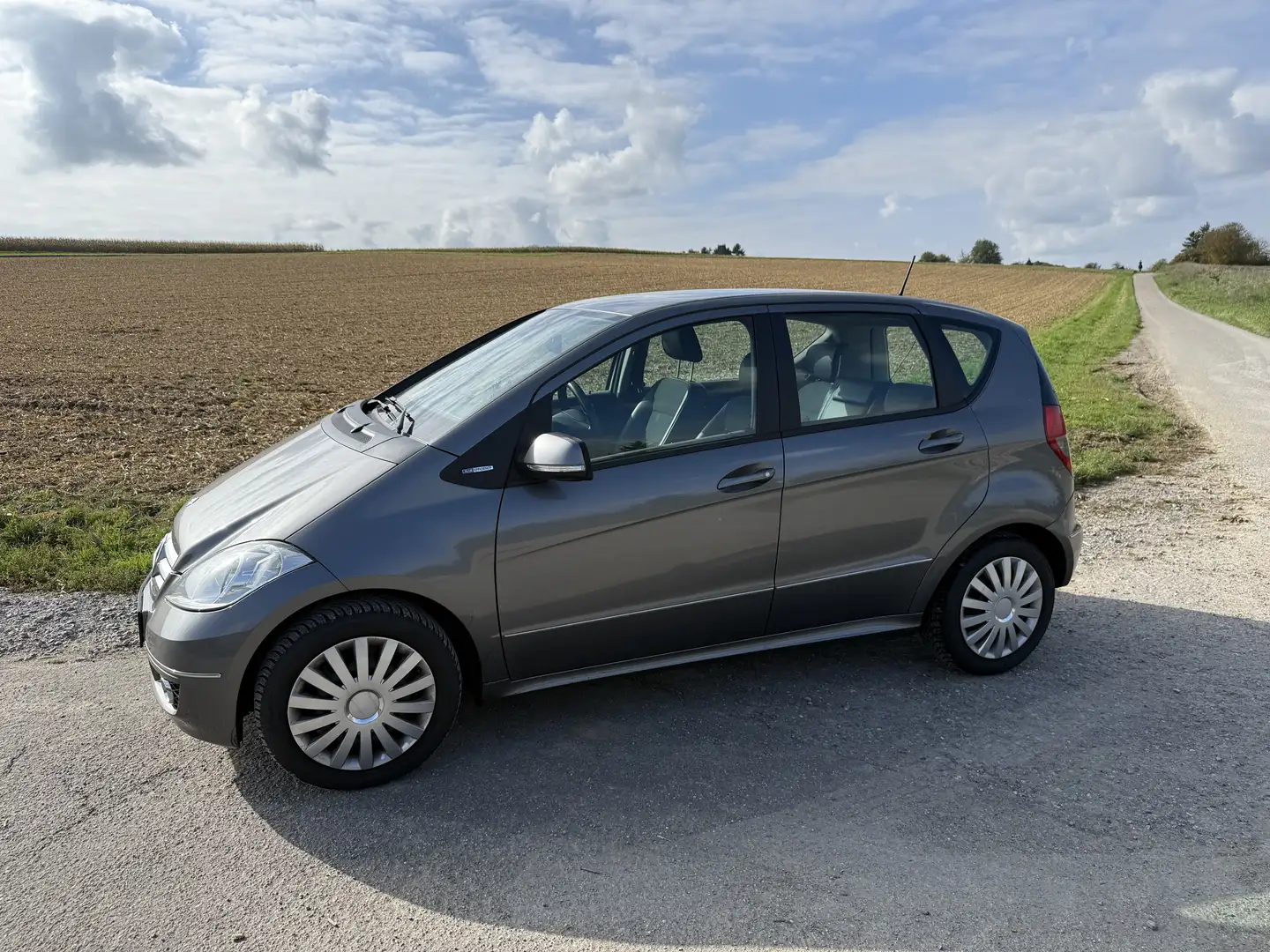 Mercedes-Benz A 180 A 180 Avantgarde BlueEFFICIENCY Szürke - 1