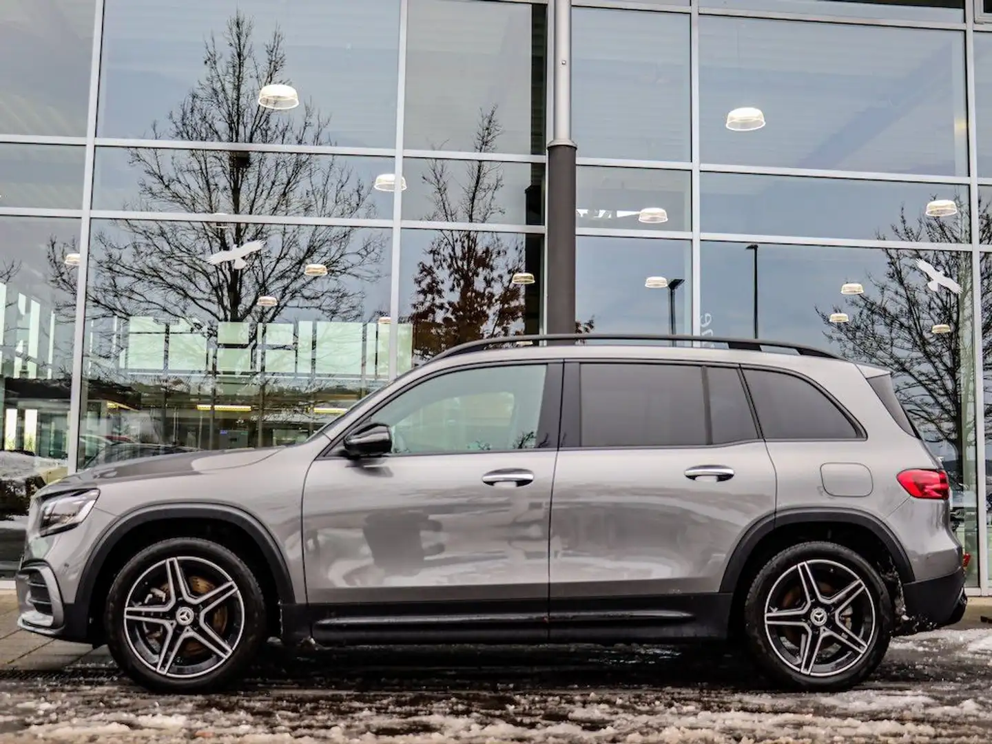 Mercedes-Benz GLB 220 4M AMG-Plus AHK/Kamera/Distronic/Night Grau - 2