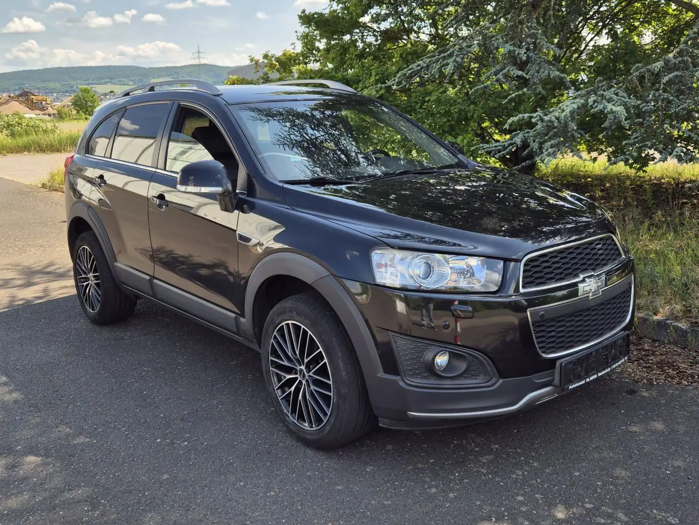 Chevrolet Captiva 2.2 TD AWD LT+ Schwarz - 2
