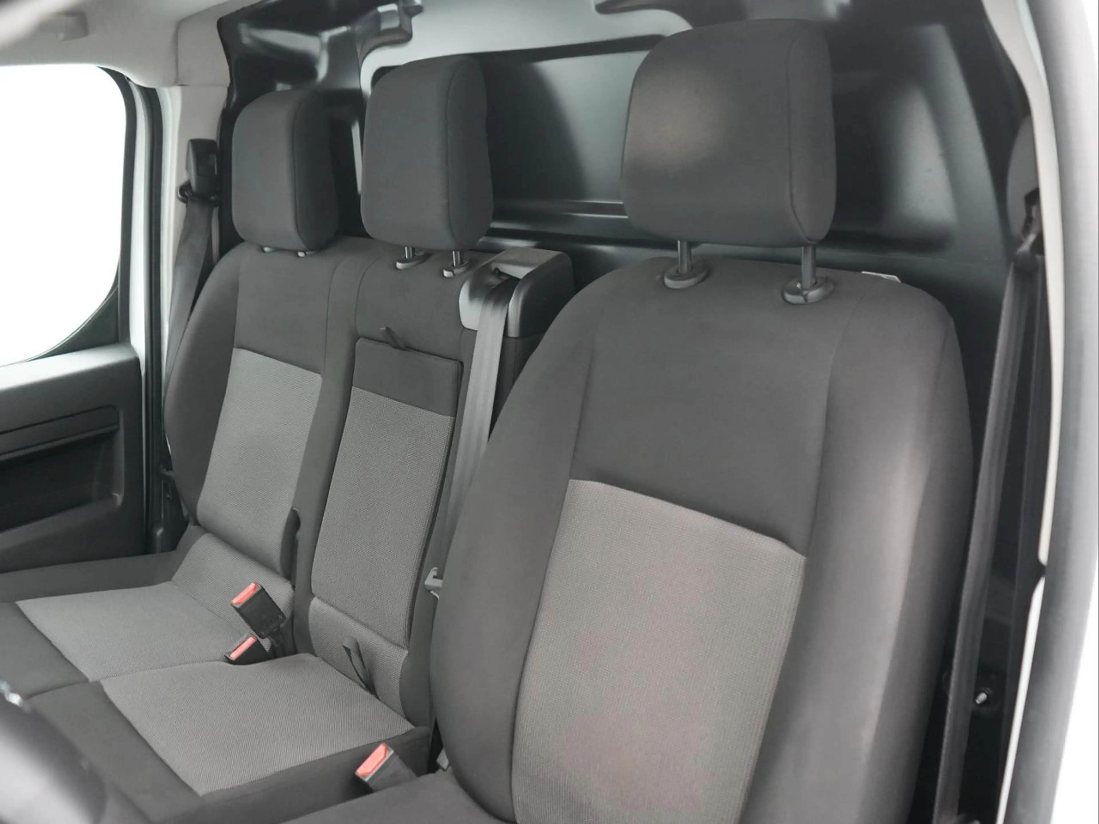 Peugeot Expert Expert 2.0 BlueHDi L2 Standard — photo 7