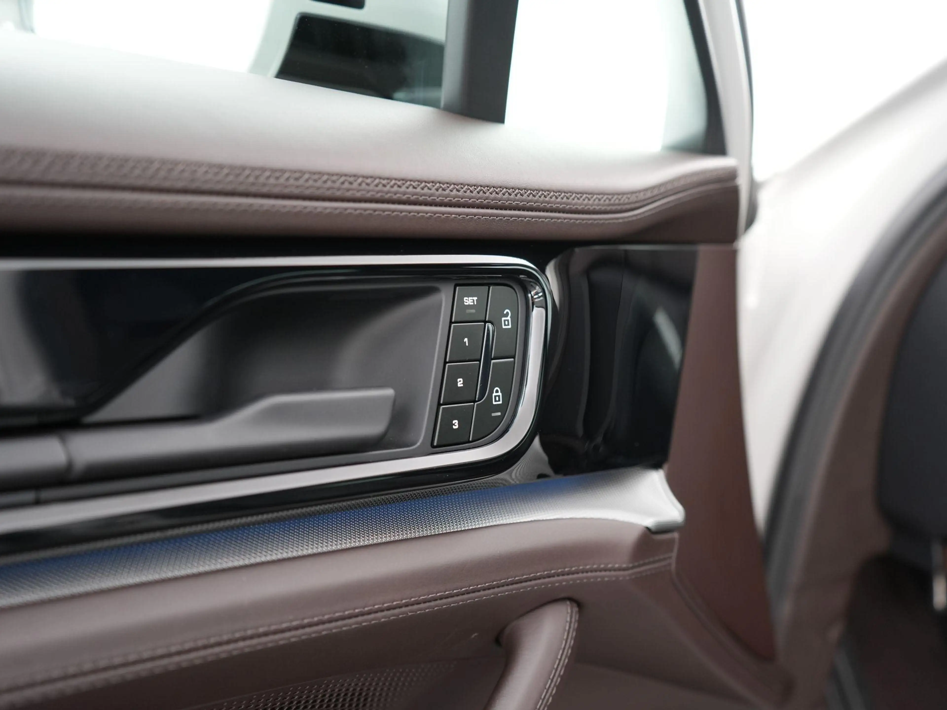 Porsche Panamera 2.9 4 E-Hybrid — photo 14