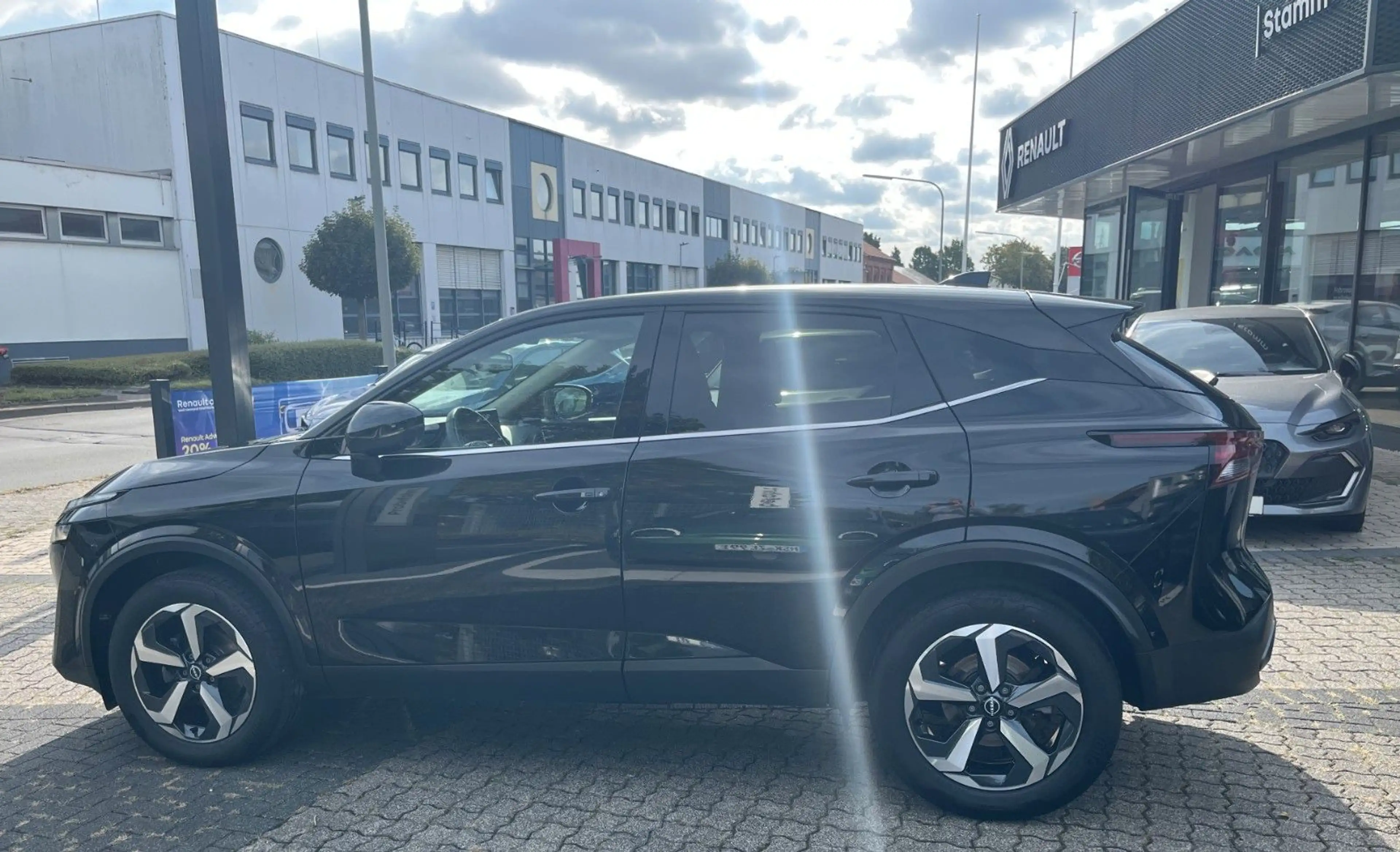 Nissan Qashqai N-Connecta 140 abs. TOP-Ausstg. 1Hd Gar — photo 2