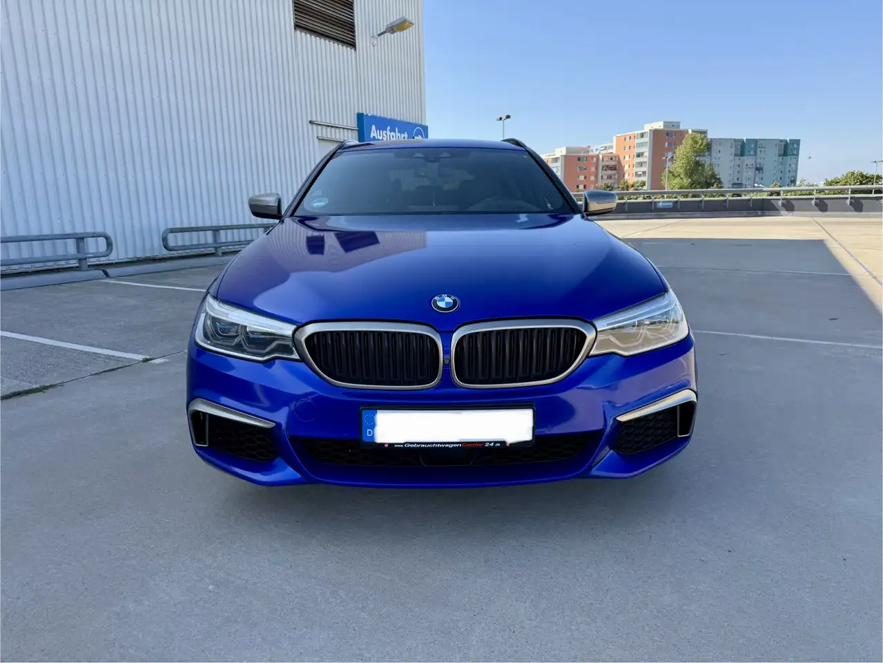 BMW M550