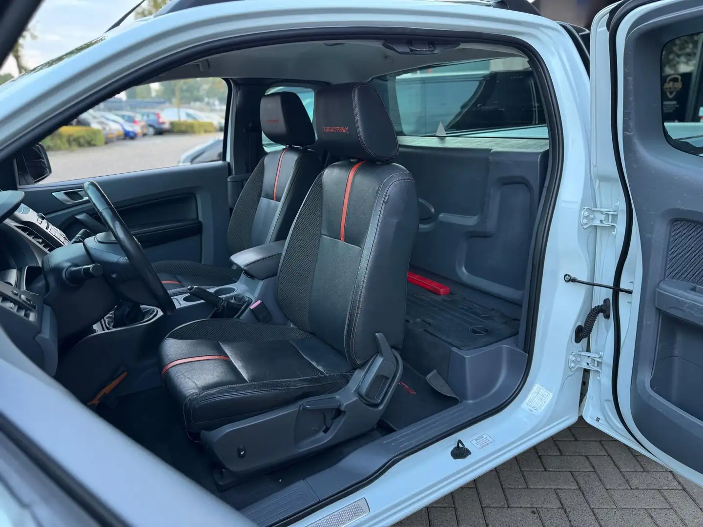 Ford Ranger 3.2 TDCi 4x4 200PK 3500KG Trekvermogen Wildtrak Su - 2