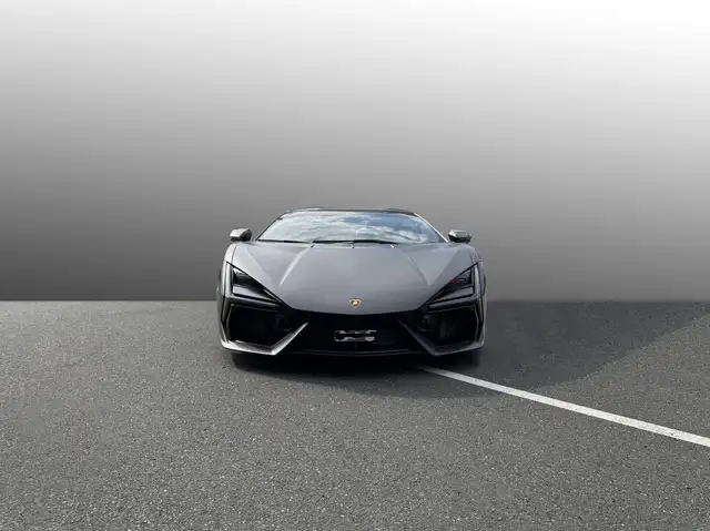 Lamborghini Revuelto view 3