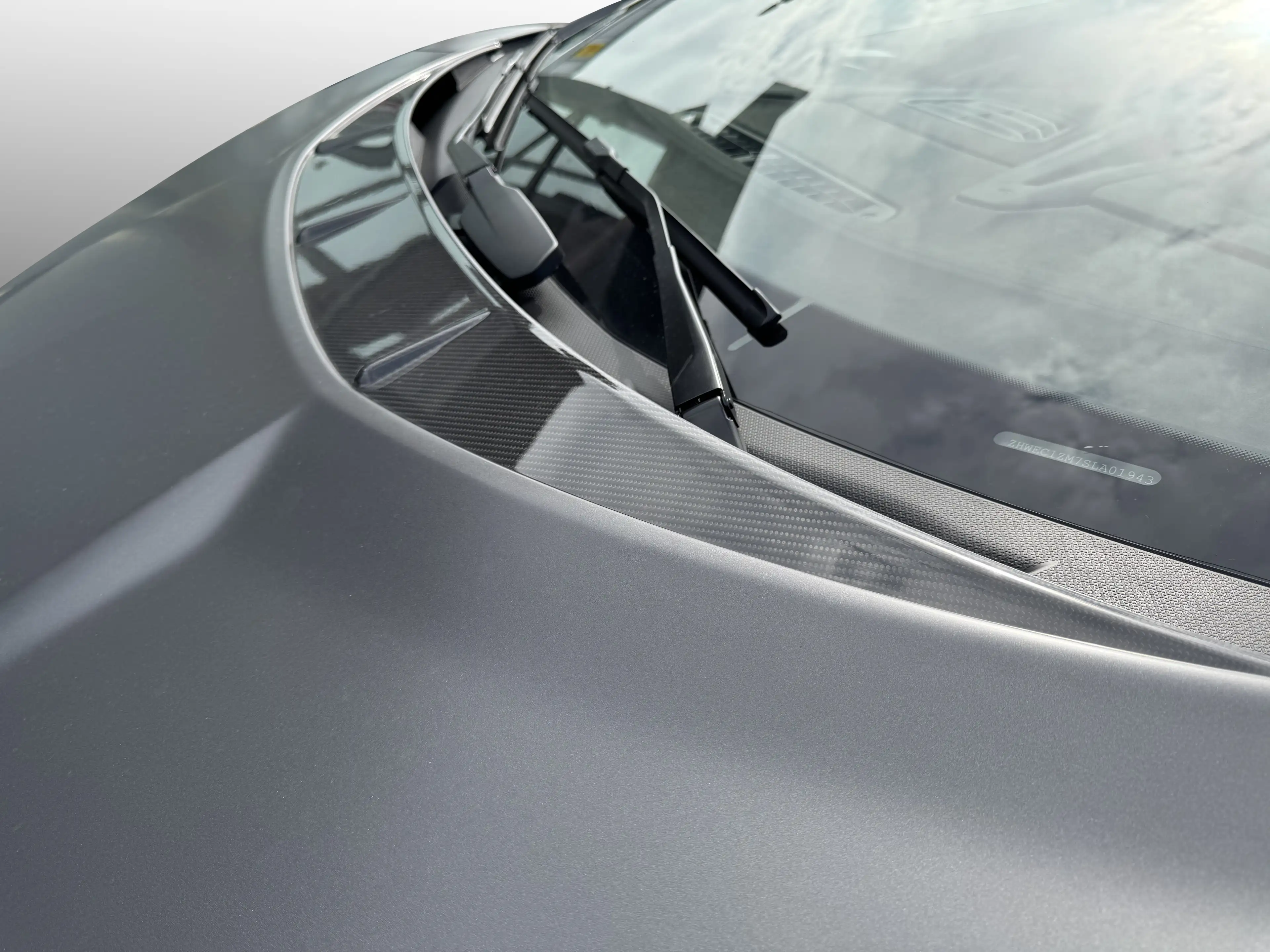 Lamborghini Revuelto Grigio Keres MY26|Matt PPF| Full Carbon — photo 10