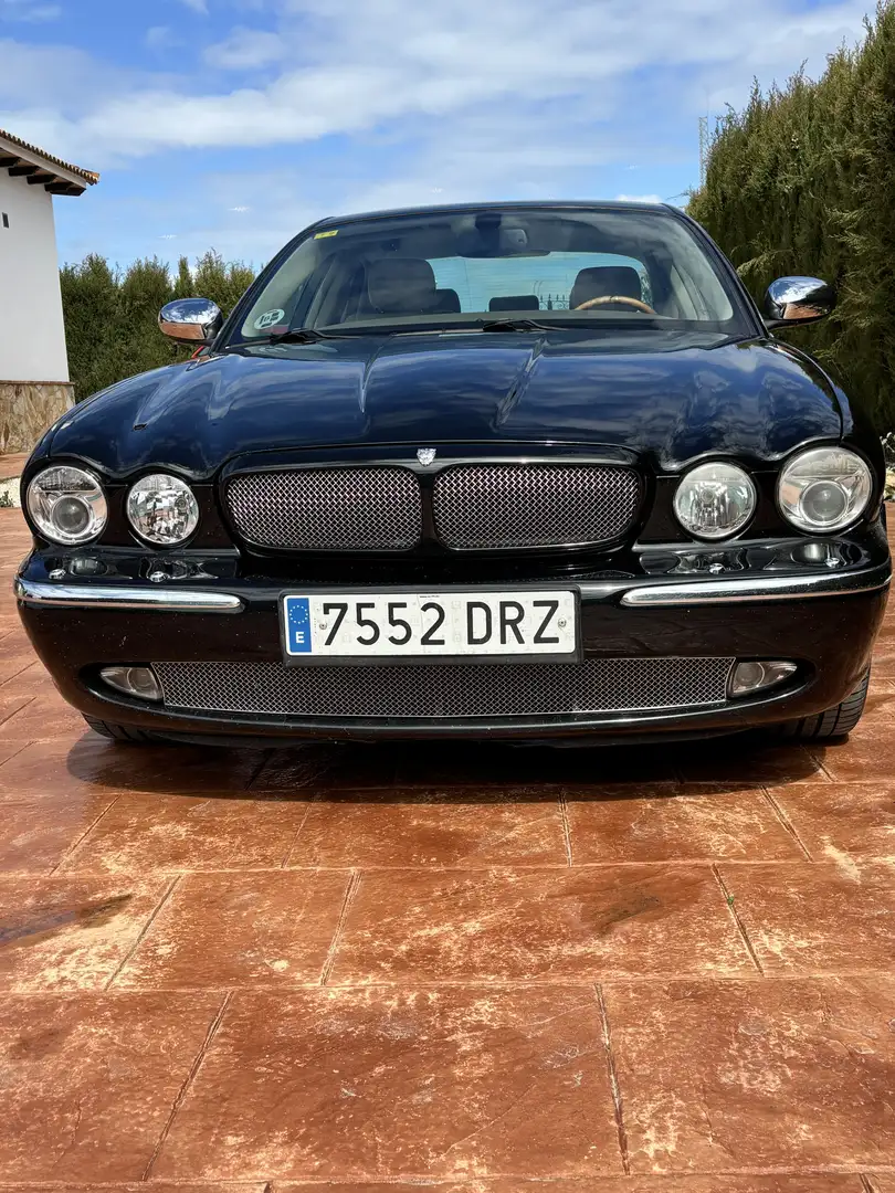 Jaguar Sovereign - 1