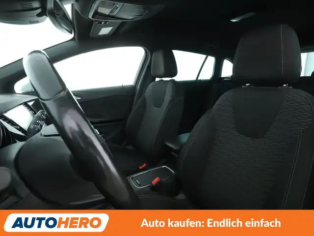 Opel Astra view 10