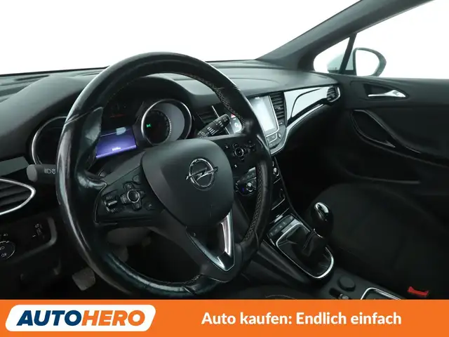 Opel Astra view 11