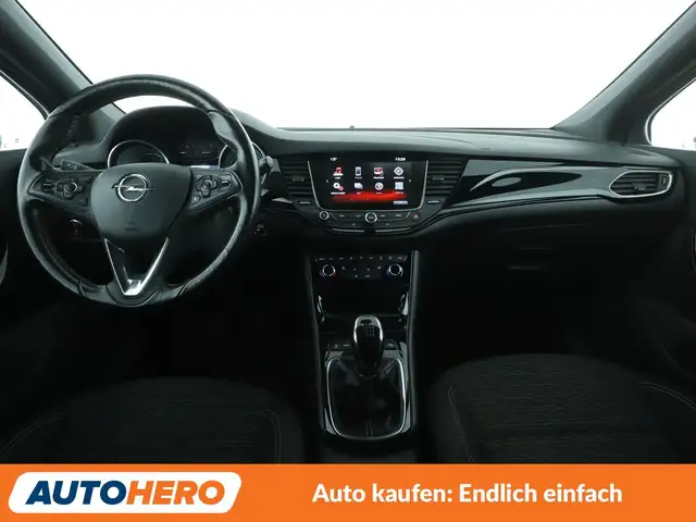 Opel Astra view 12