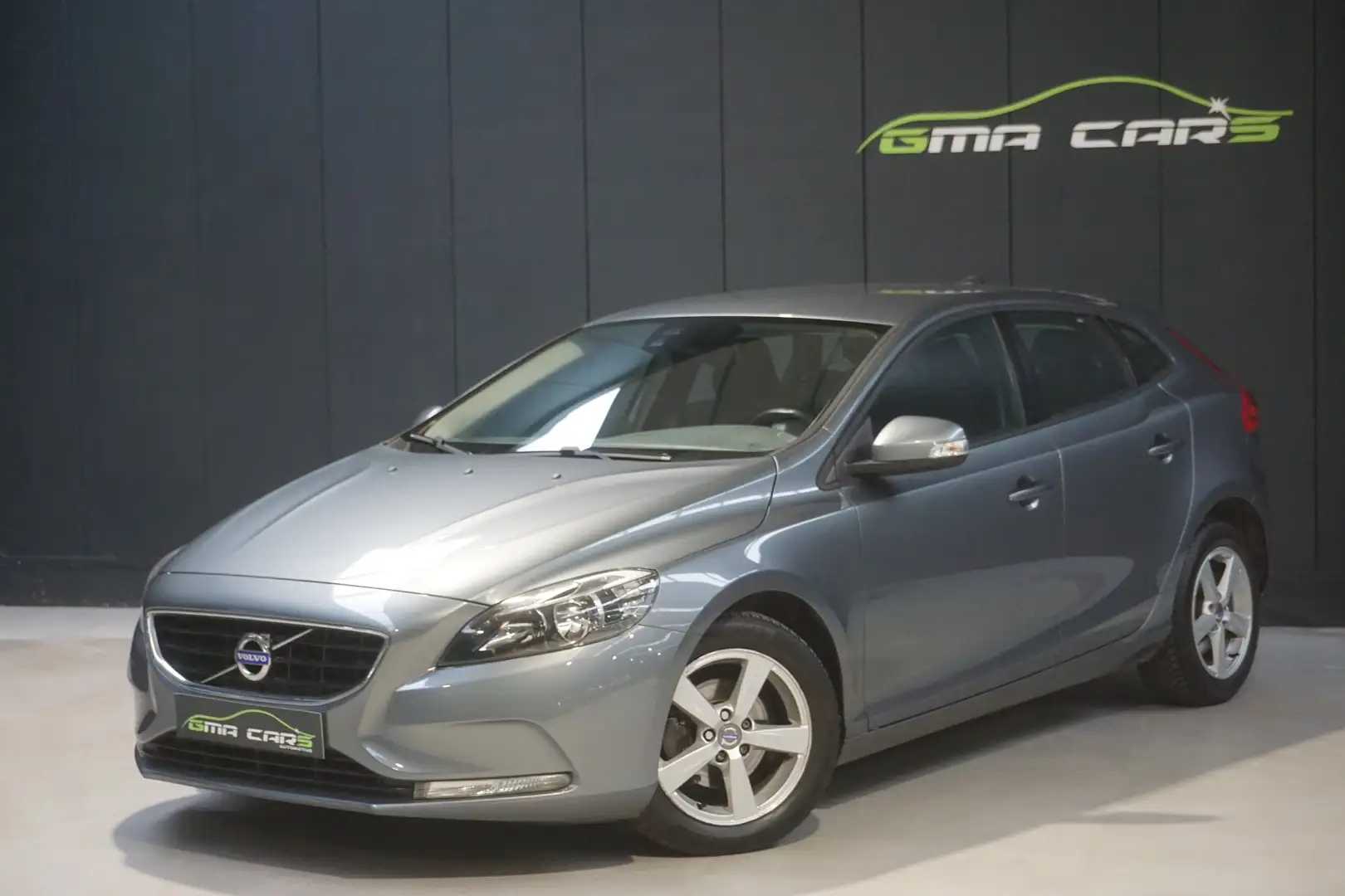 Volvo V40 D2 Kinetic -Navi-Airco-PDC-90dkm-Garantie Grijs - 1