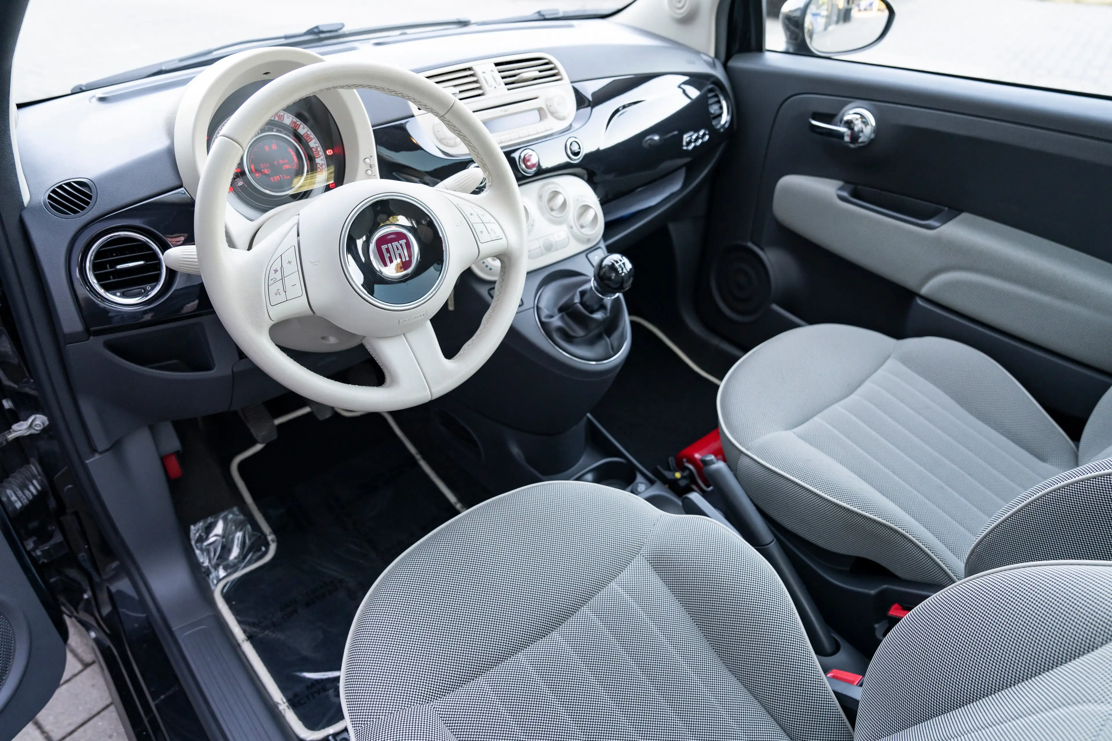 Fiat 500 500 1.2i Lounge ** Apple CarPlay ** — photo 15
