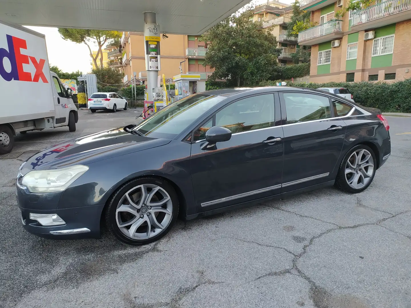 Citroen C5 C5 Berlina 3.0 V6 hdi Executive auto Nero - 2