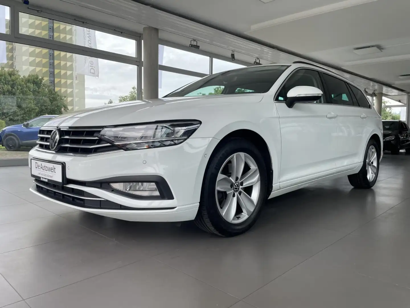 Volkswagen Passat Variant Business 2.0 TDI DSG NAVI LED ACC Klima Navi Blanc - 2