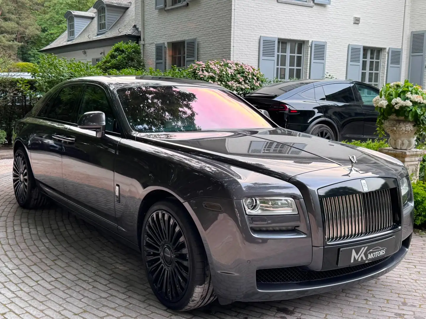 Rolls-Royce Ghost 6.6i V12 /Panorama/ Rear tv/ Mansory wheels Grau - 2