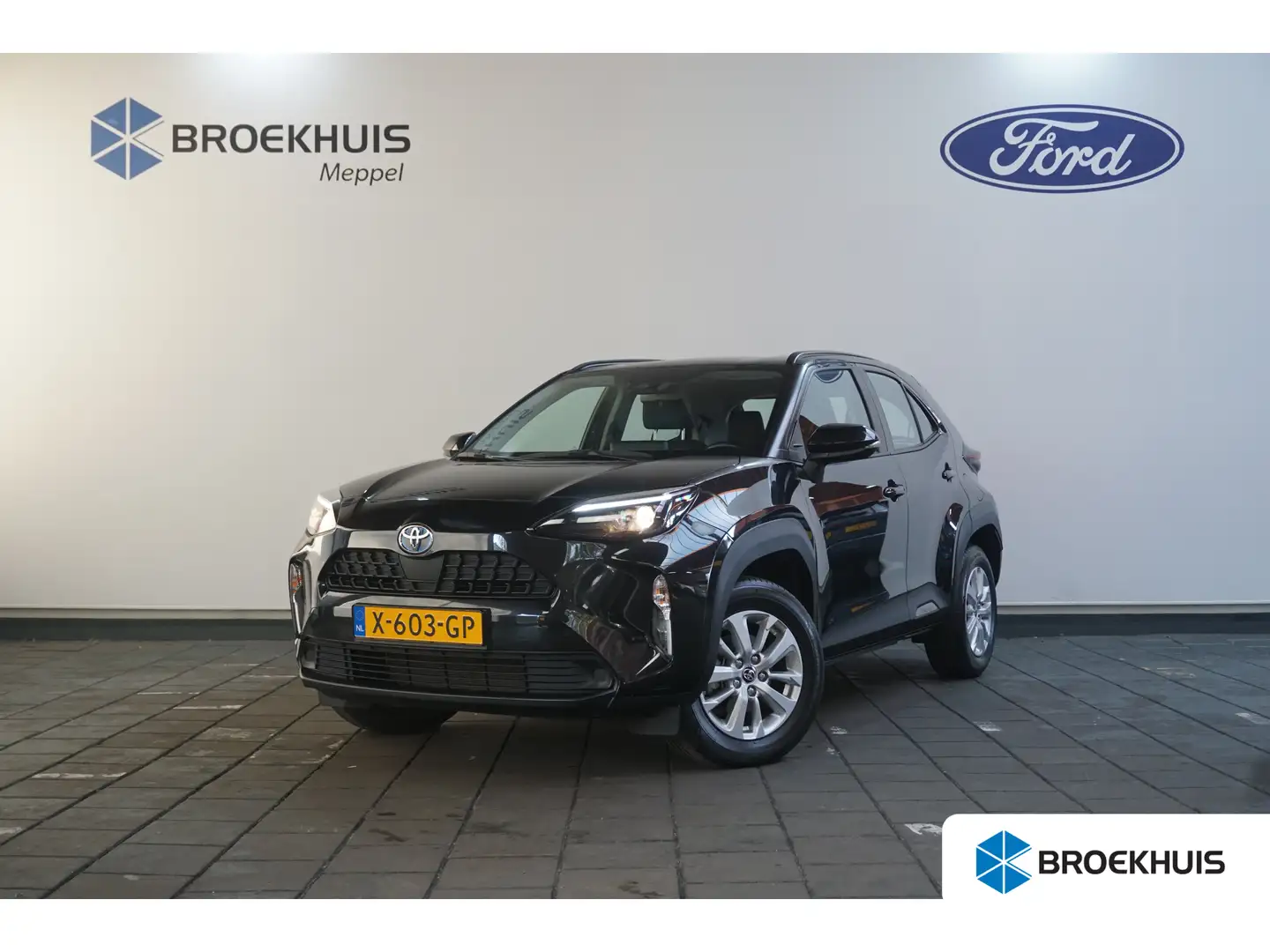 Toyota Yaris Cross 1.5 Hybrid Active | Achteruitrijcamera | Airco (au Noir - 1