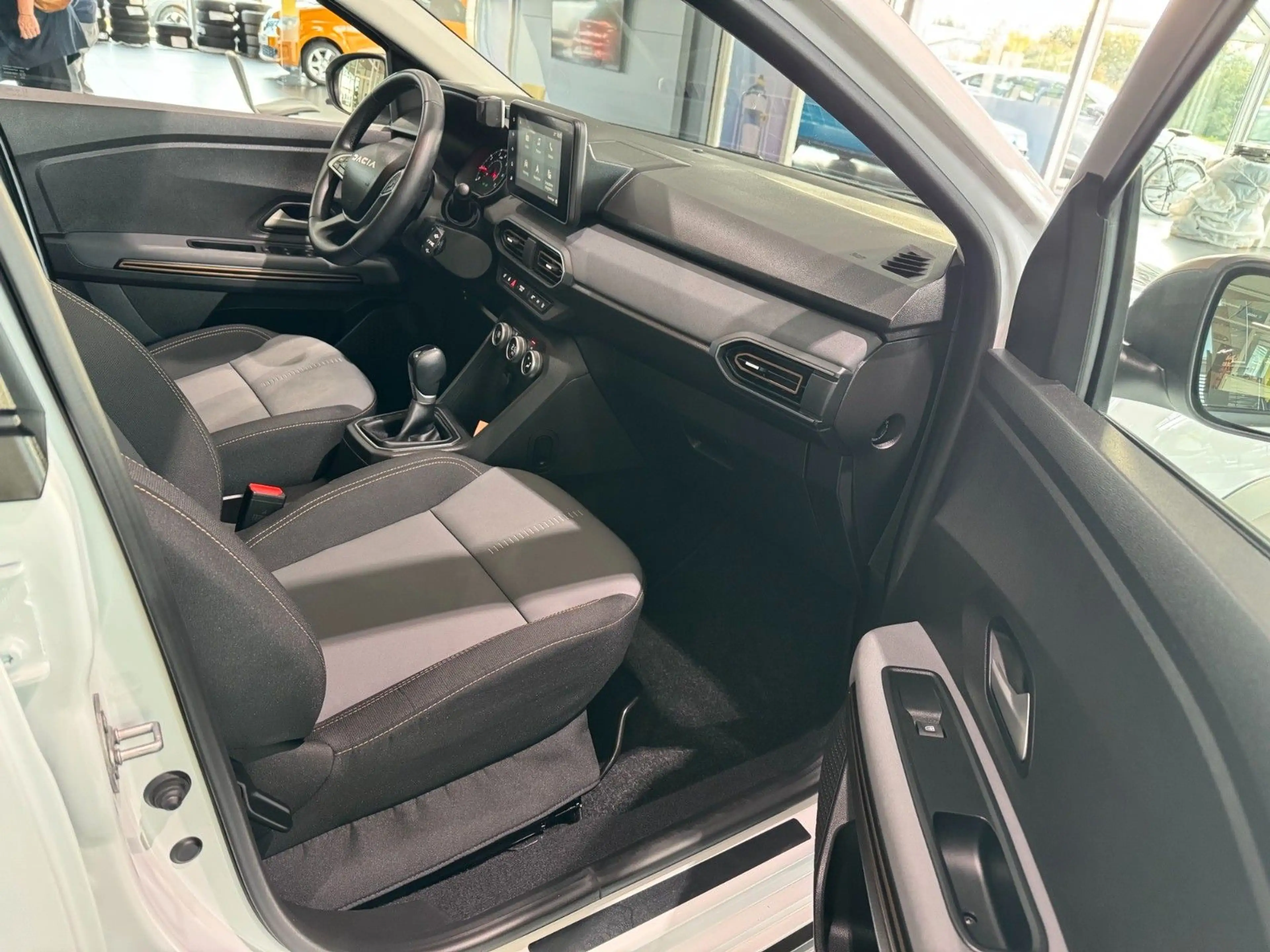 Dacia Sandero III Stepway Extreme "AUTOMATIK" — photo 15