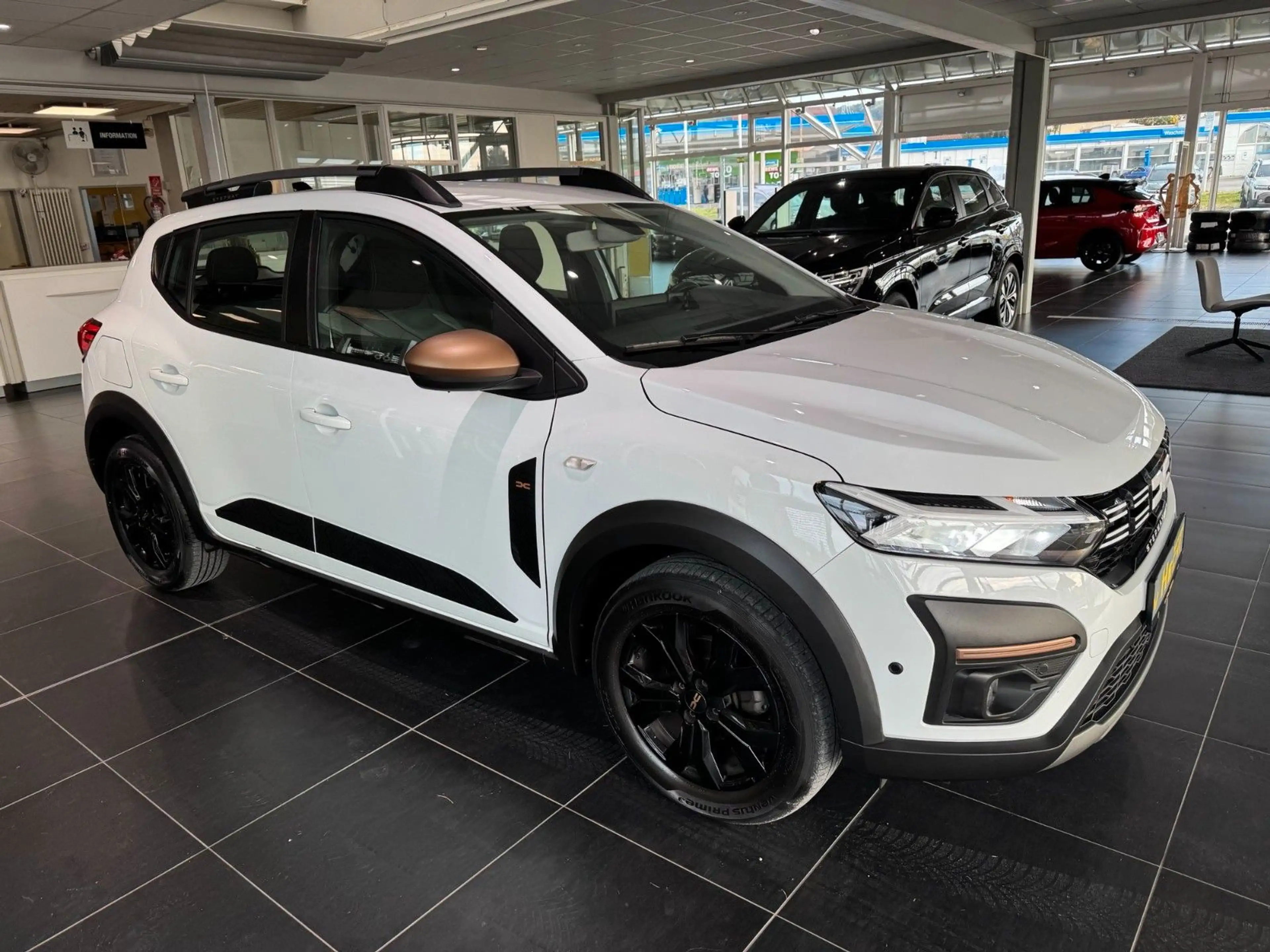 Dacia Sandero III Stepway Extreme "AUTOMATIK" — photo 2