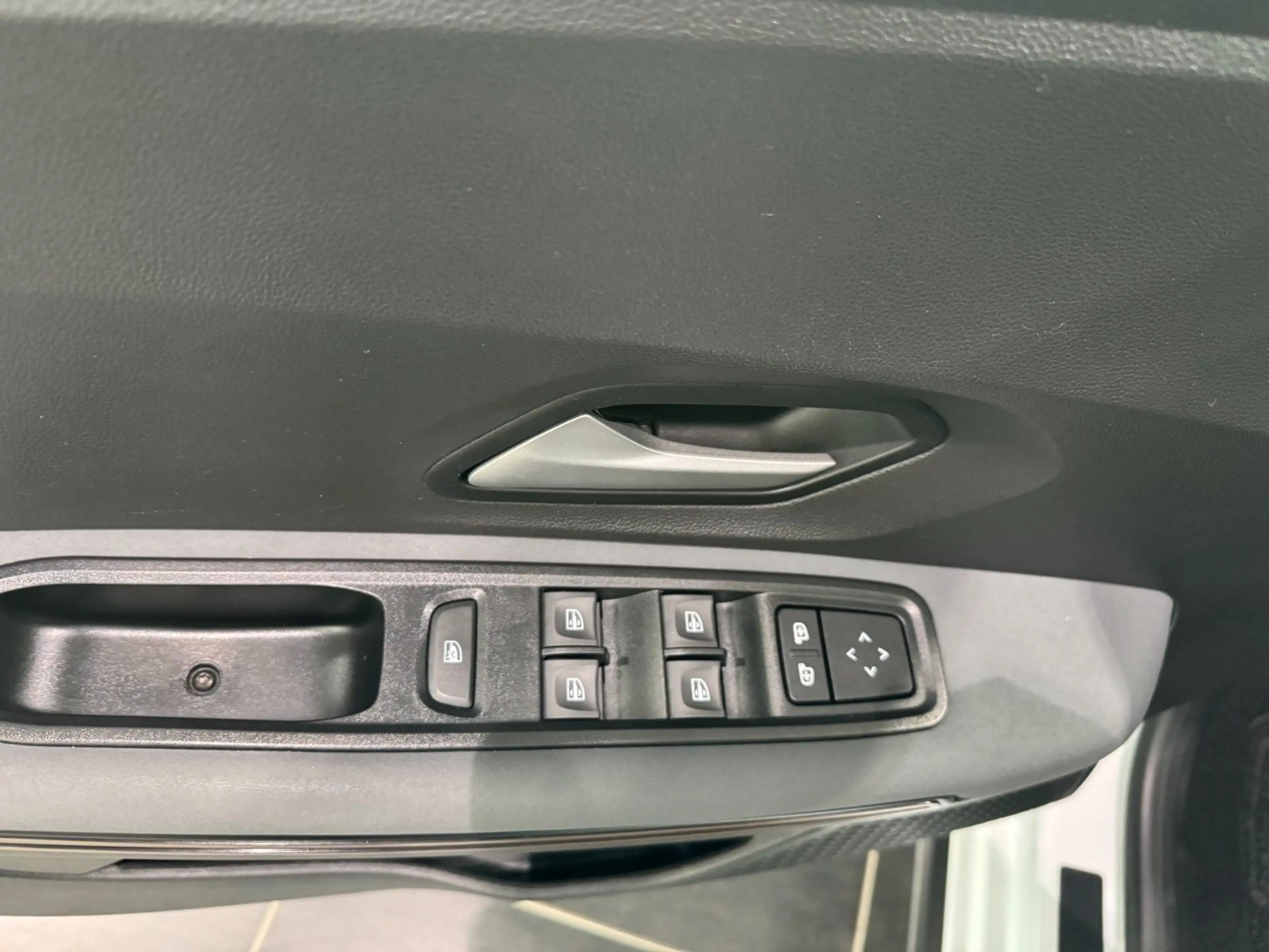 Dacia Sandero III Stepway Extreme "AUTOMATIK" — photo 7