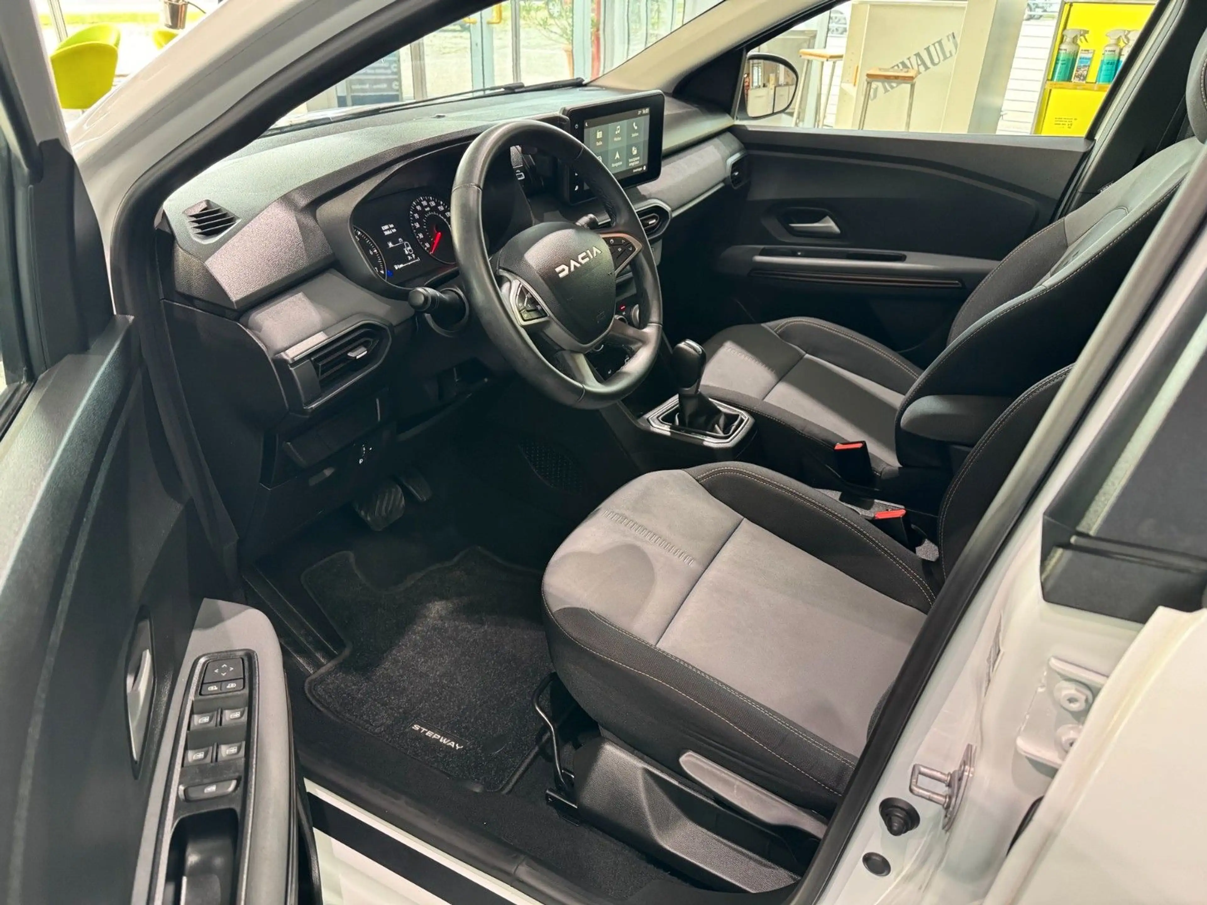Dacia Sandero III Stepway Extreme "AUTOMATIK" — photo 10