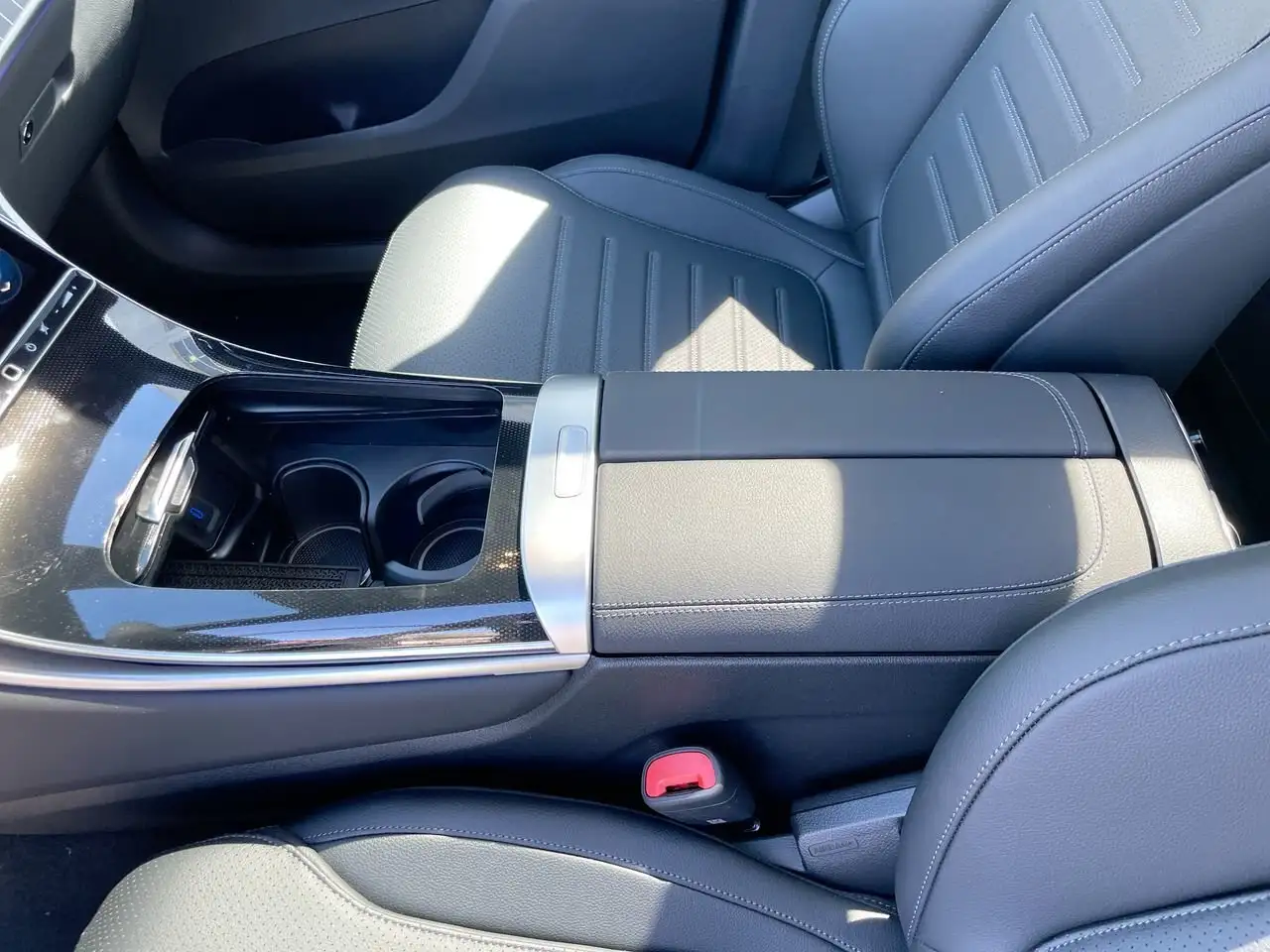 Mercedes-Benz GLC photo Mercedes-Benz GLC
