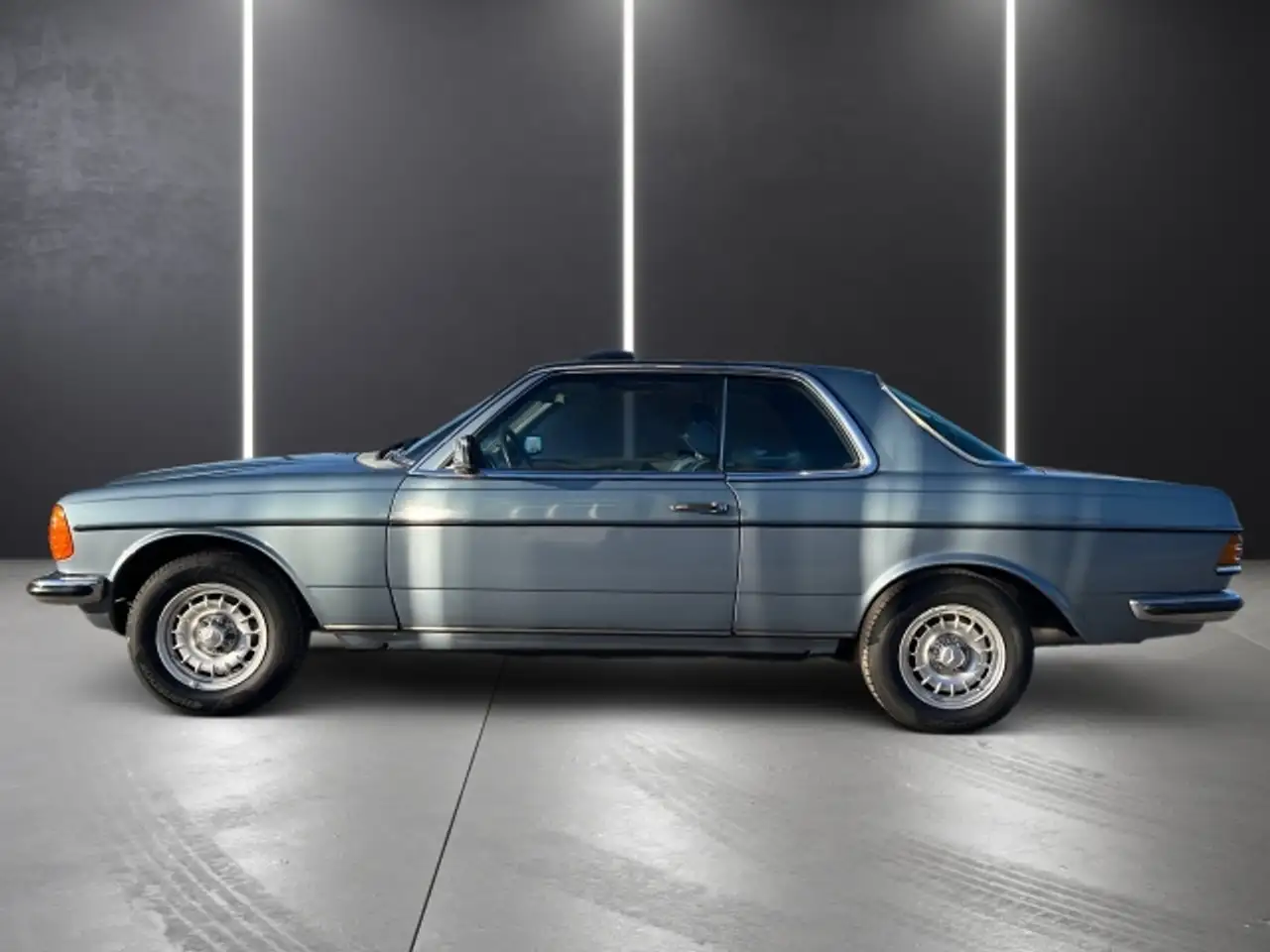 Mercedes-Benz 280 CE, foto 6