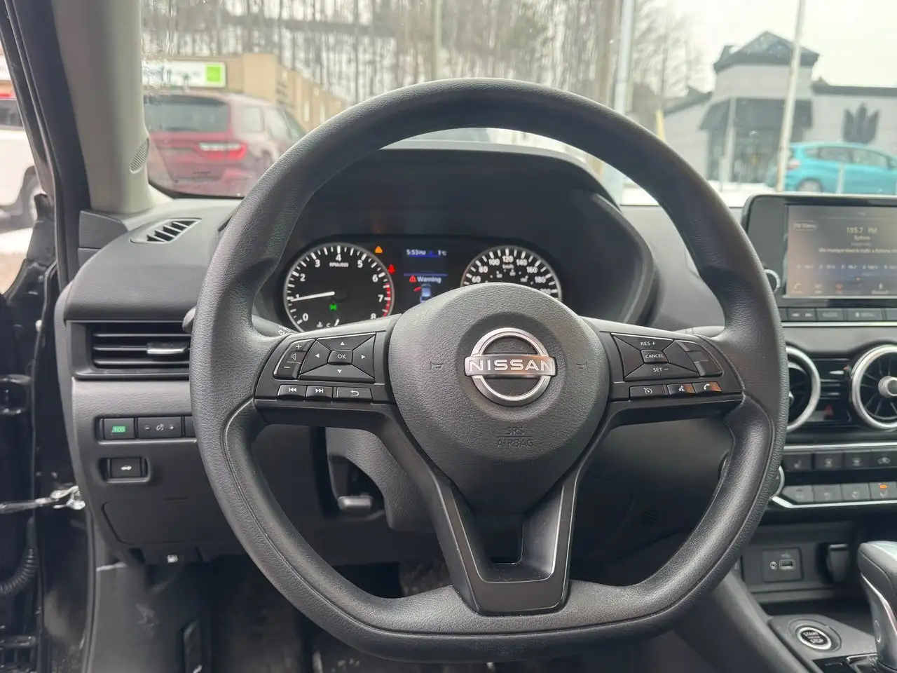 Nissan Sentra снимка Nissan Sentra