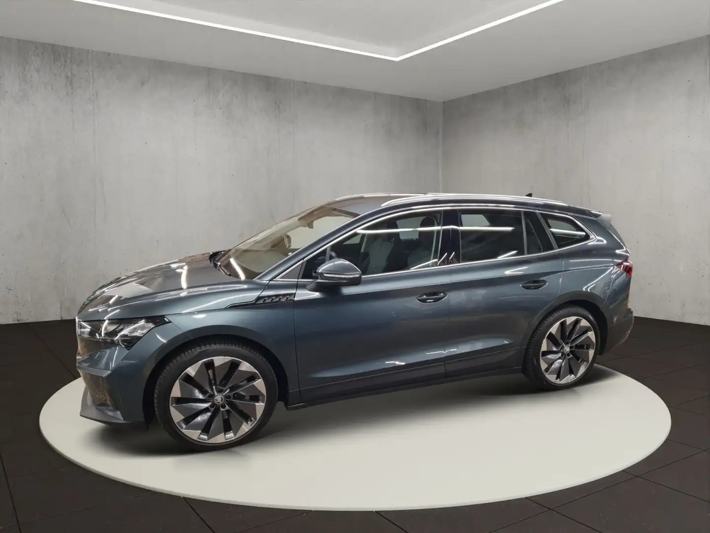 Skoda Enyaq 80 Grau - 2
