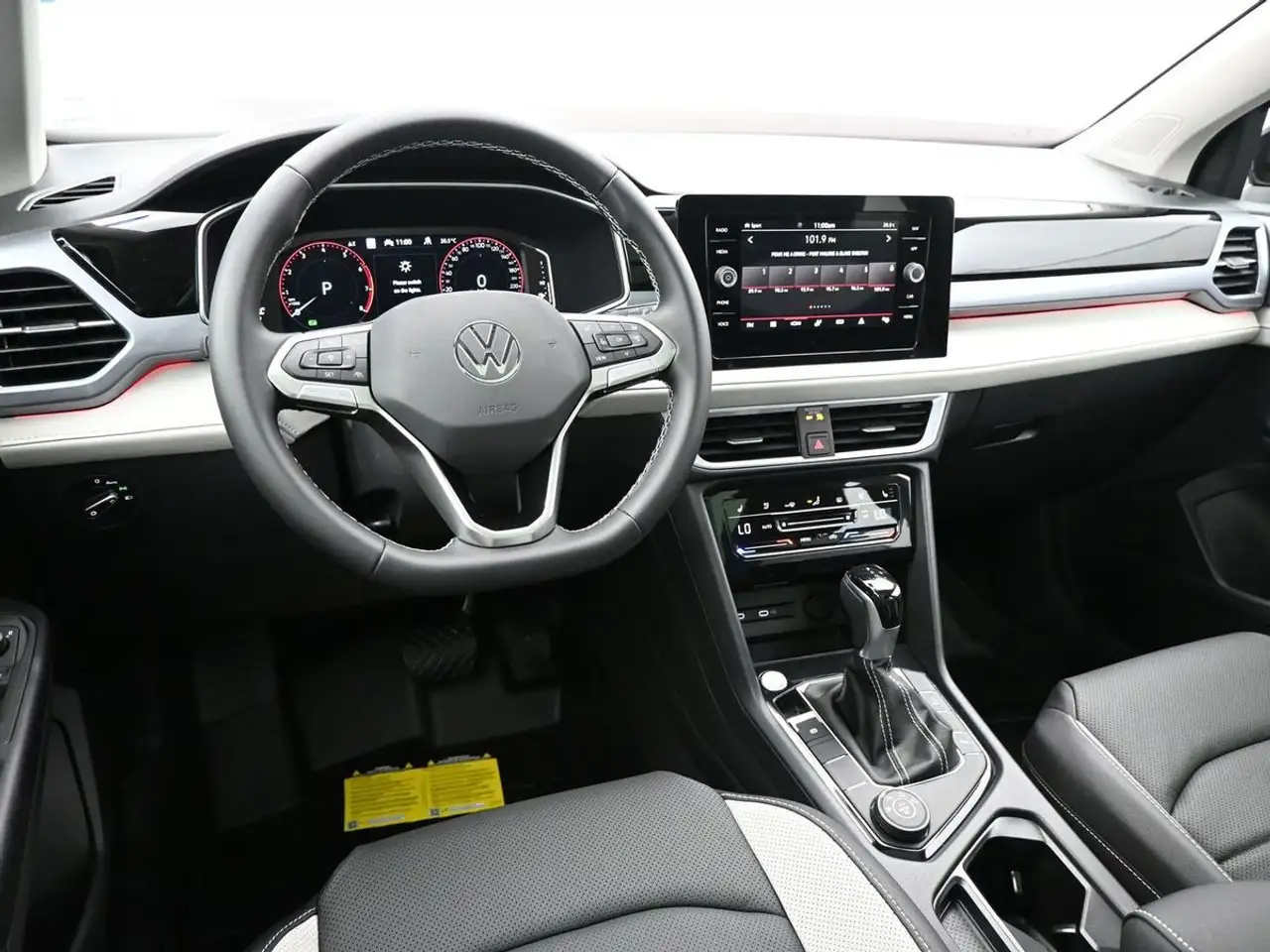 Volkswagen Taos снимка Volkswagen Taos