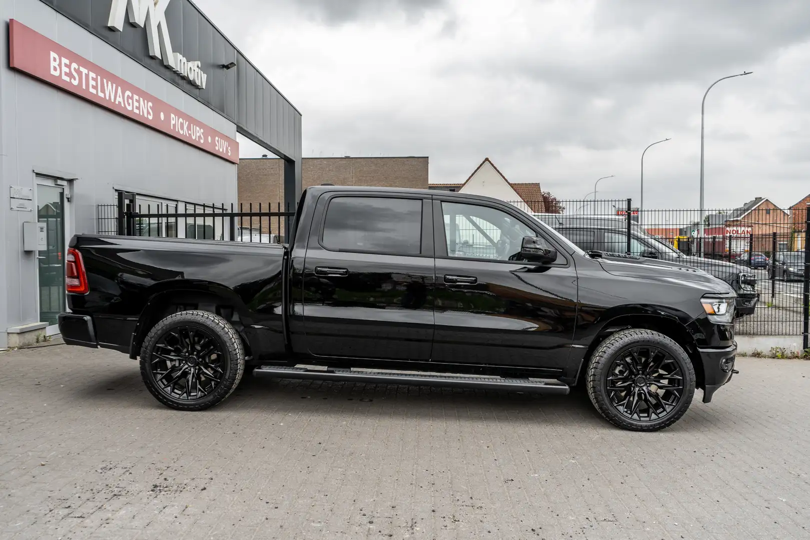 Dodge RAM 1500 5.7i V8 Laramie - LPG - 57.500 ex Noir - 2