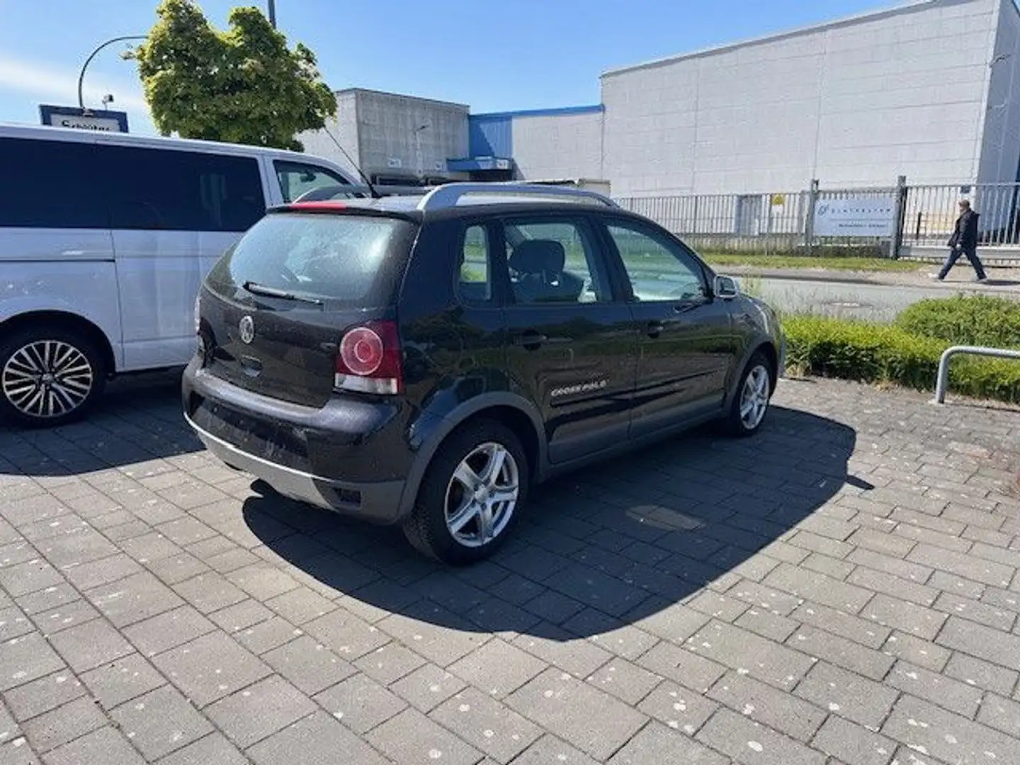 Volkswagen Polo IV 1.4 TDI Cross AHK Schwarz - 1