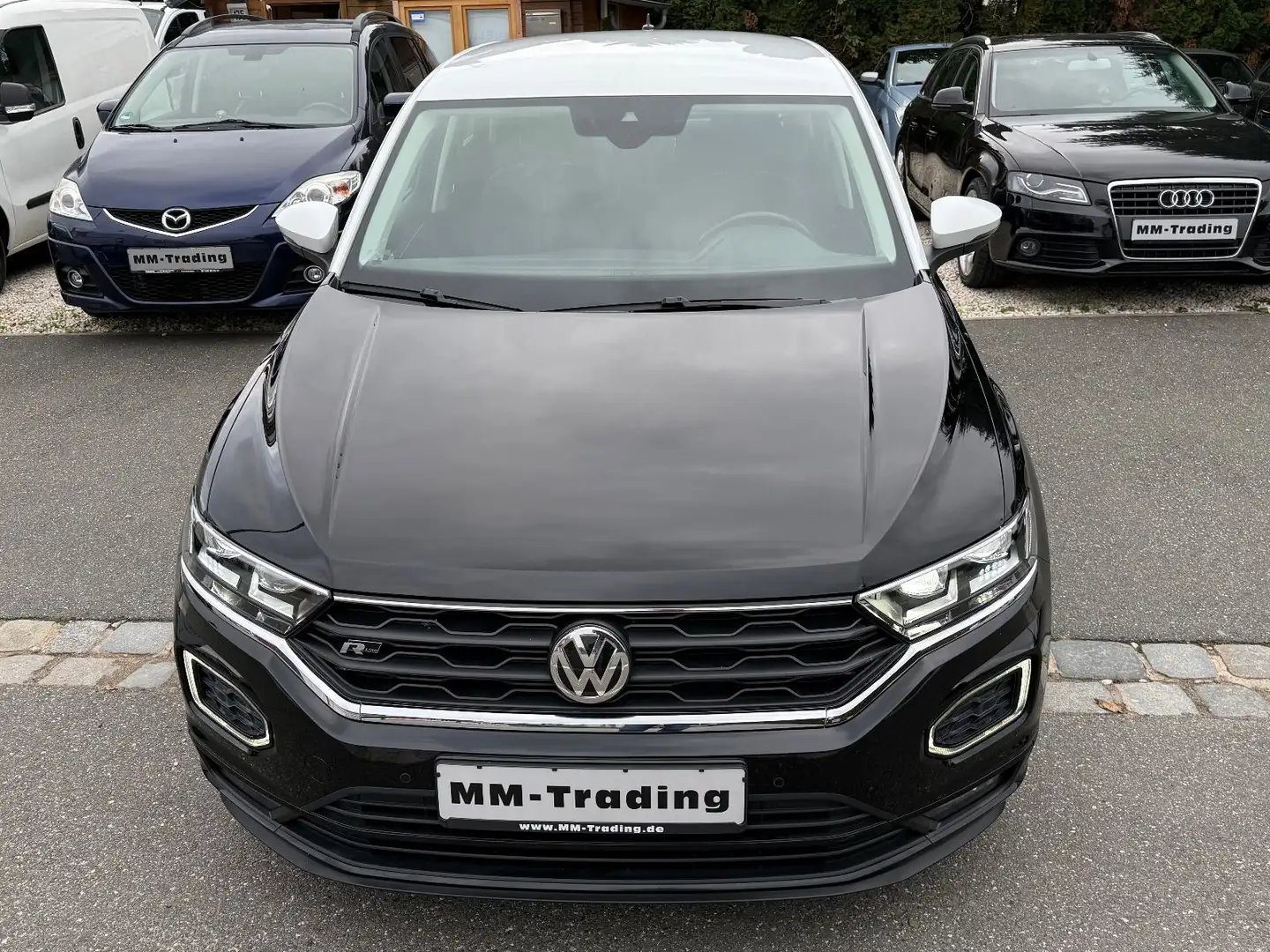 Volkswagen T-Roc T-ROC STYLE-6GANG-NAVI-18ZOLL-2.HAND-EURO6 Schwarz - 2