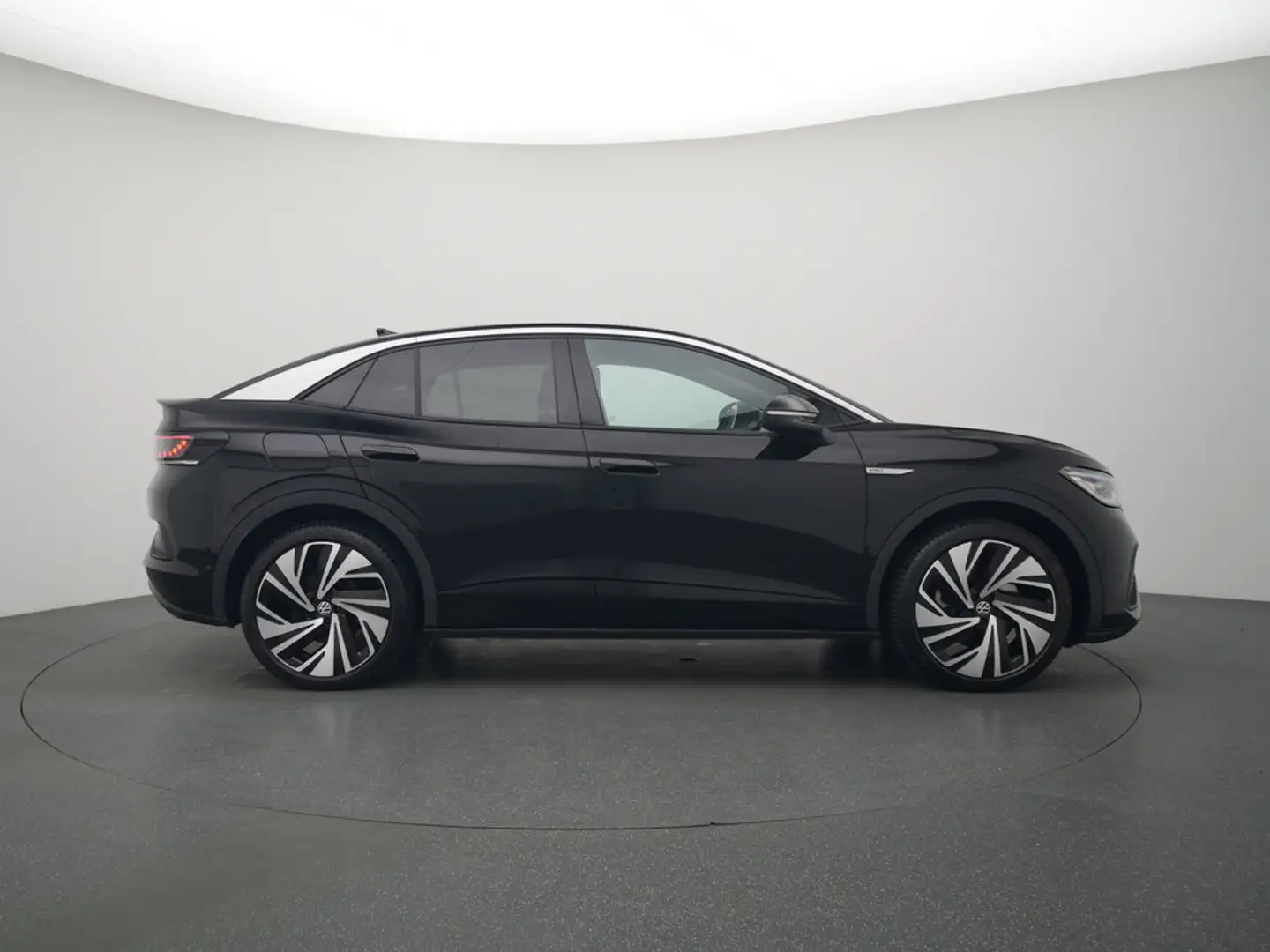 Volkswagen ID.5 Pro Performance 77KWH MATRIX NAVI ACC AH Schwarz - 2