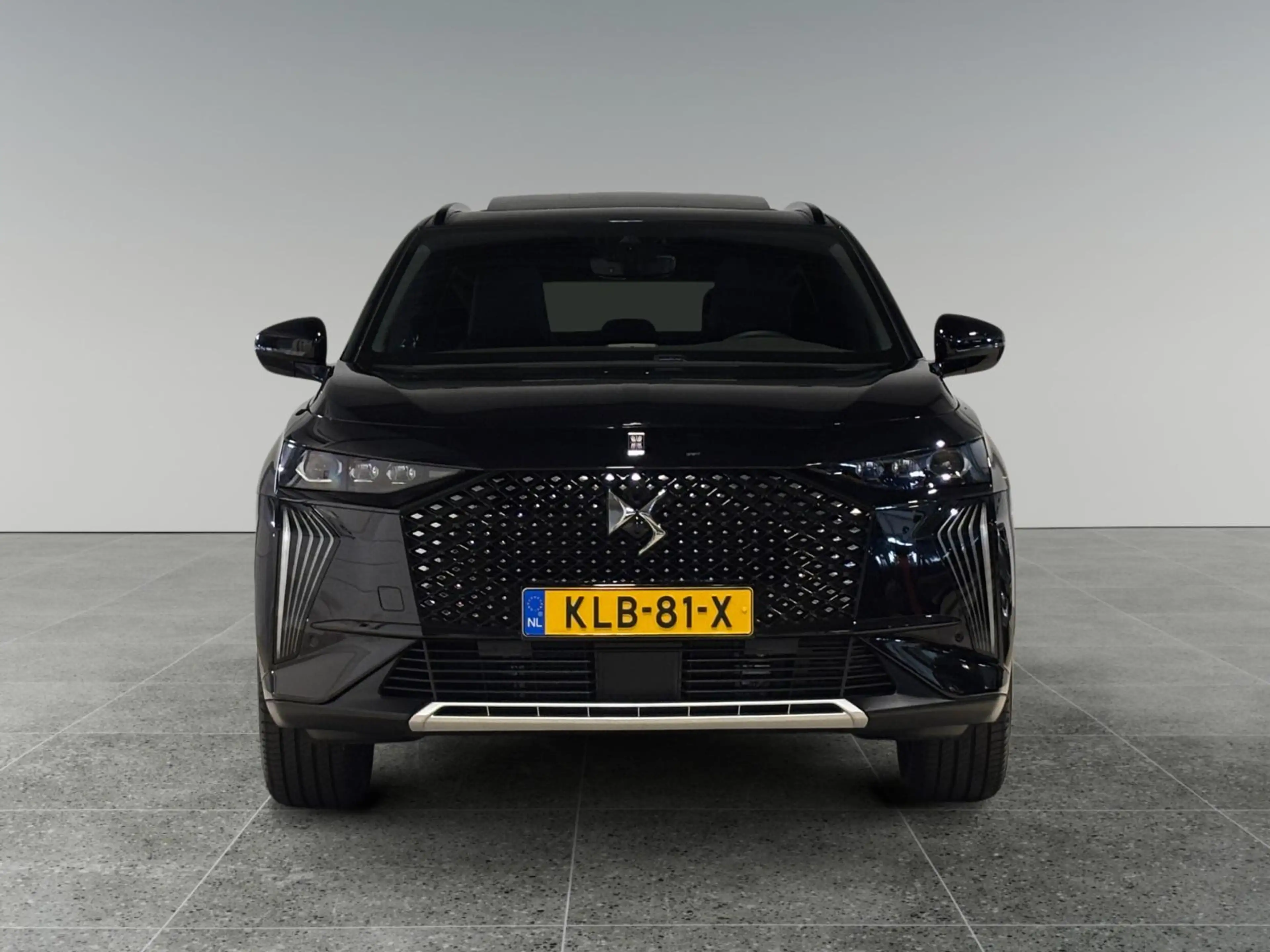 DS Automobiles DS 7 Etoile e-Tense 300pk PHEV AWD 4x4 e-EAT8 | TREKHAA — photo 2