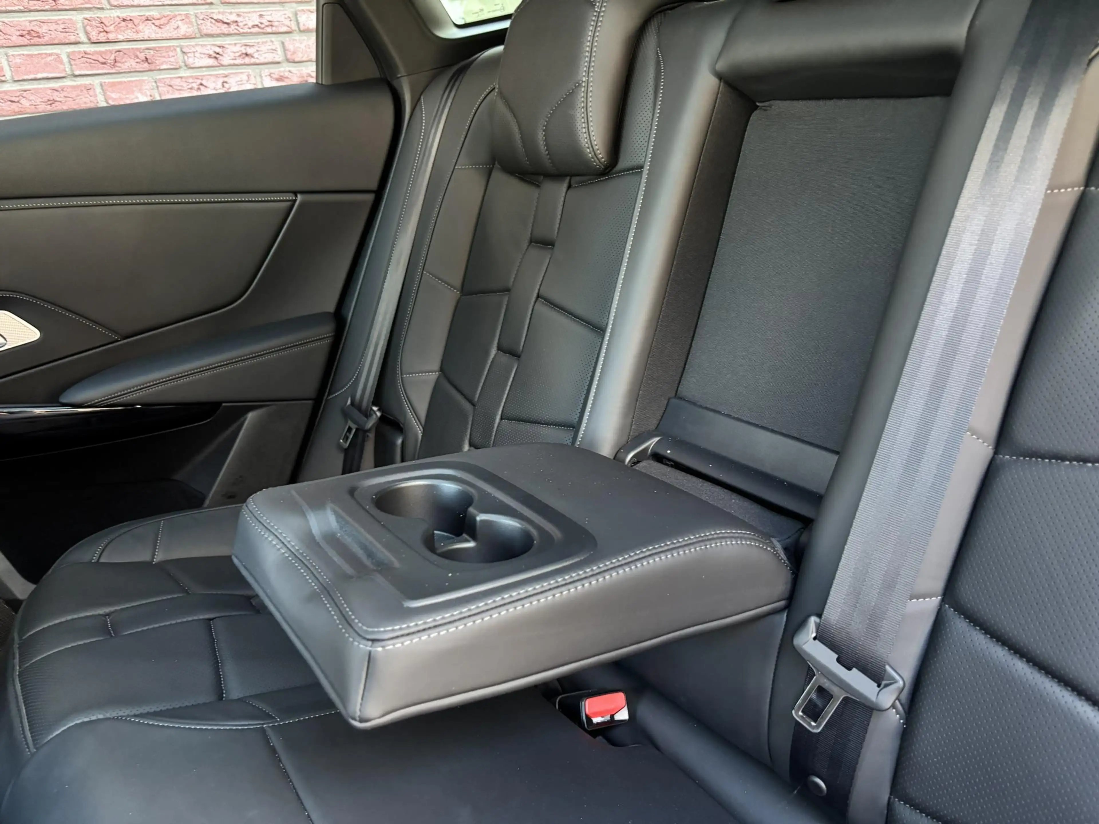 DS Automobiles DS 7 Etoile e-Tense 300pk PHEV AWD 4x4 e-EAT8 | TREKHAA — photo 15