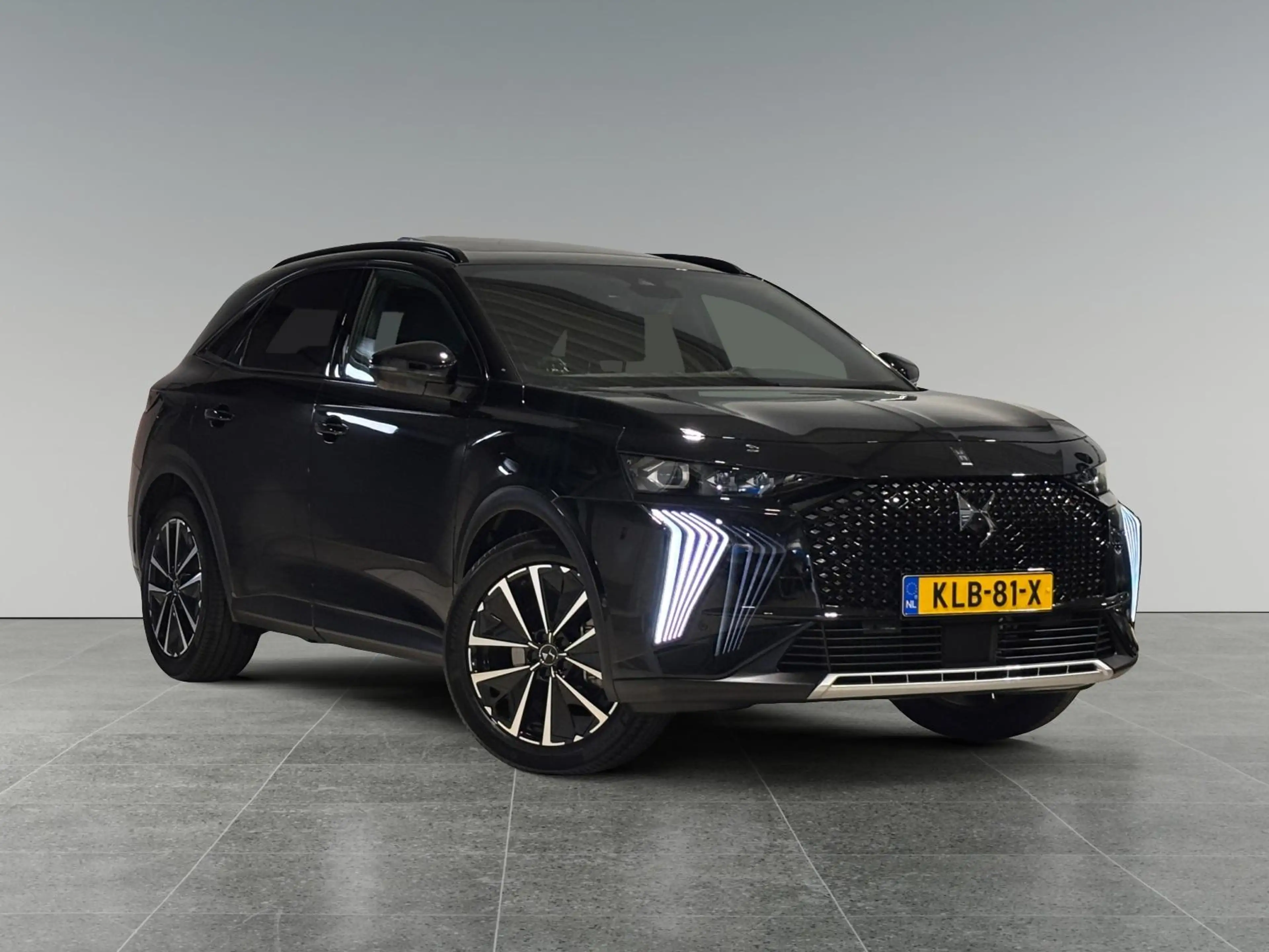 DS Automobiles DS 7 Etoile e-Tense 300pk PHEV AWD 4x4 e-EAT8 | TREKHAA — photo 3