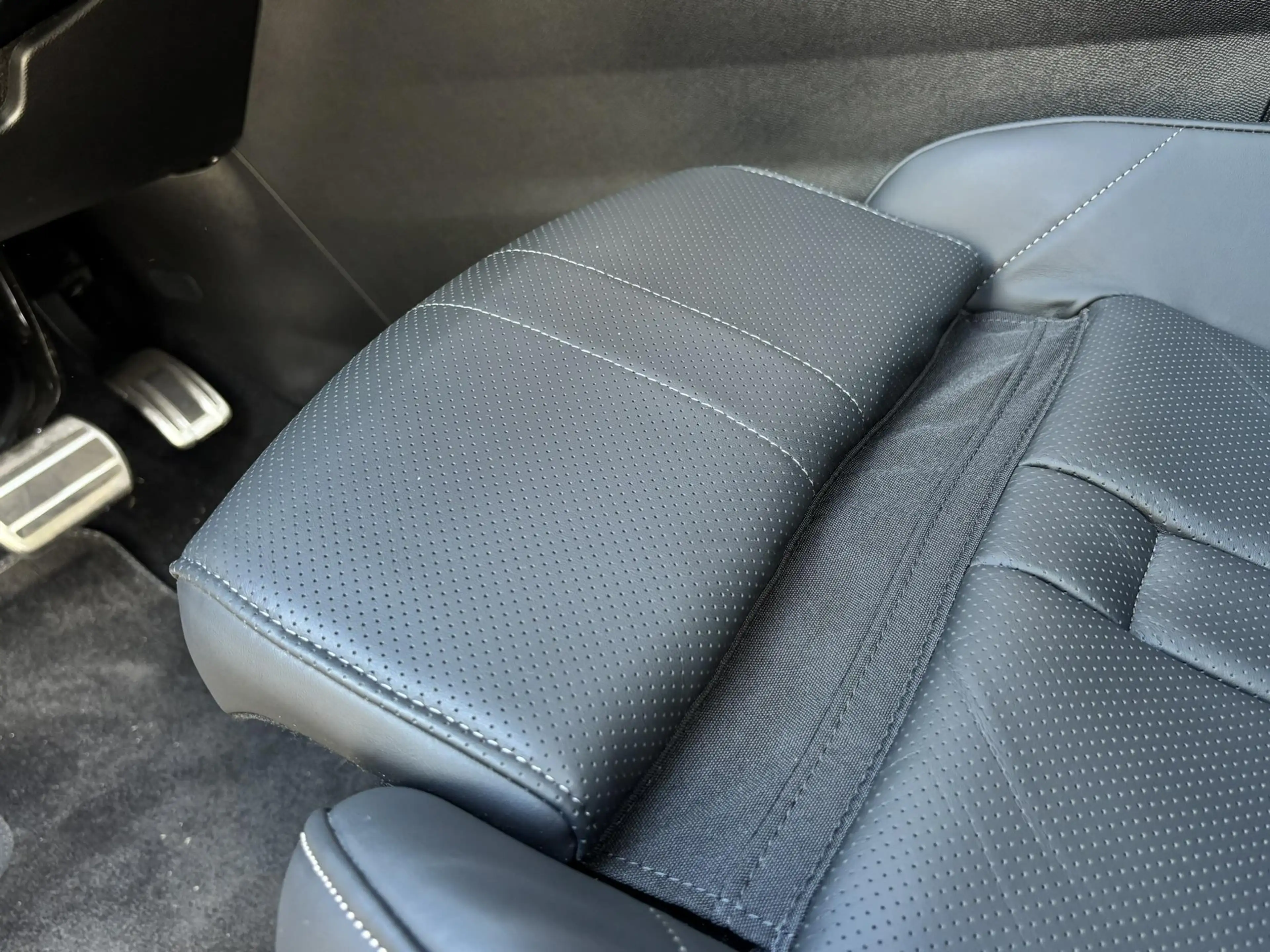 DS Automobiles DS 7 Etoile e-Tense 300pk PHEV AWD 4x4 e-EAT8 | TREKHAA — photo 12