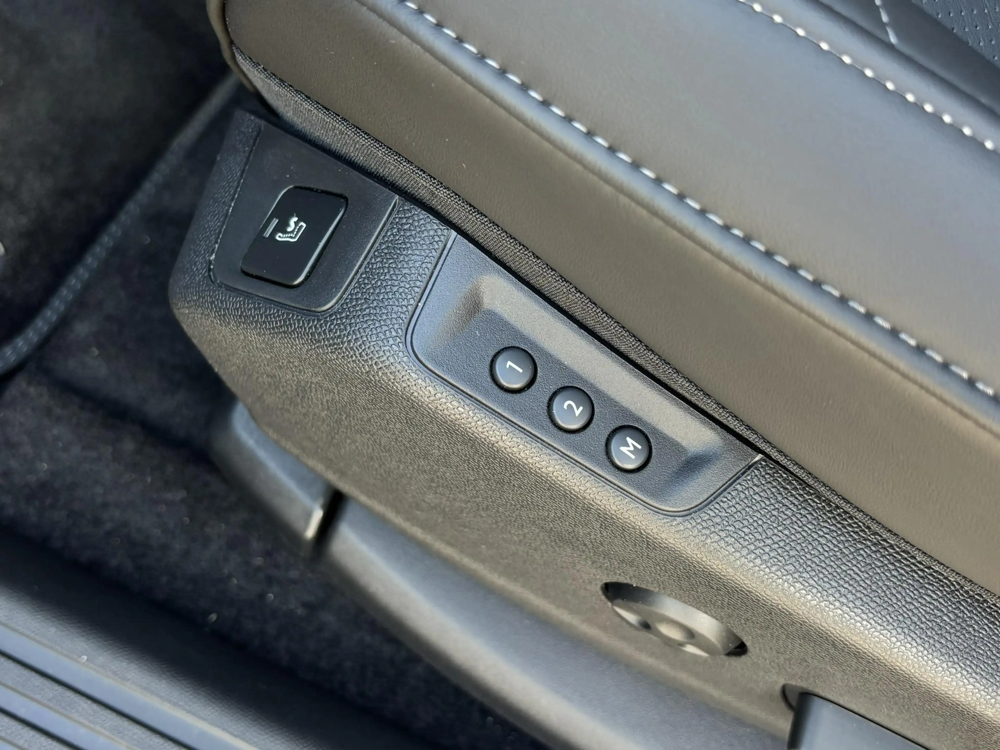 DS Automobiles DS 7 Etoile e-Tense 300pk PHEV AWD 4x4 e-EAT8 | TREKHAA — photo 13