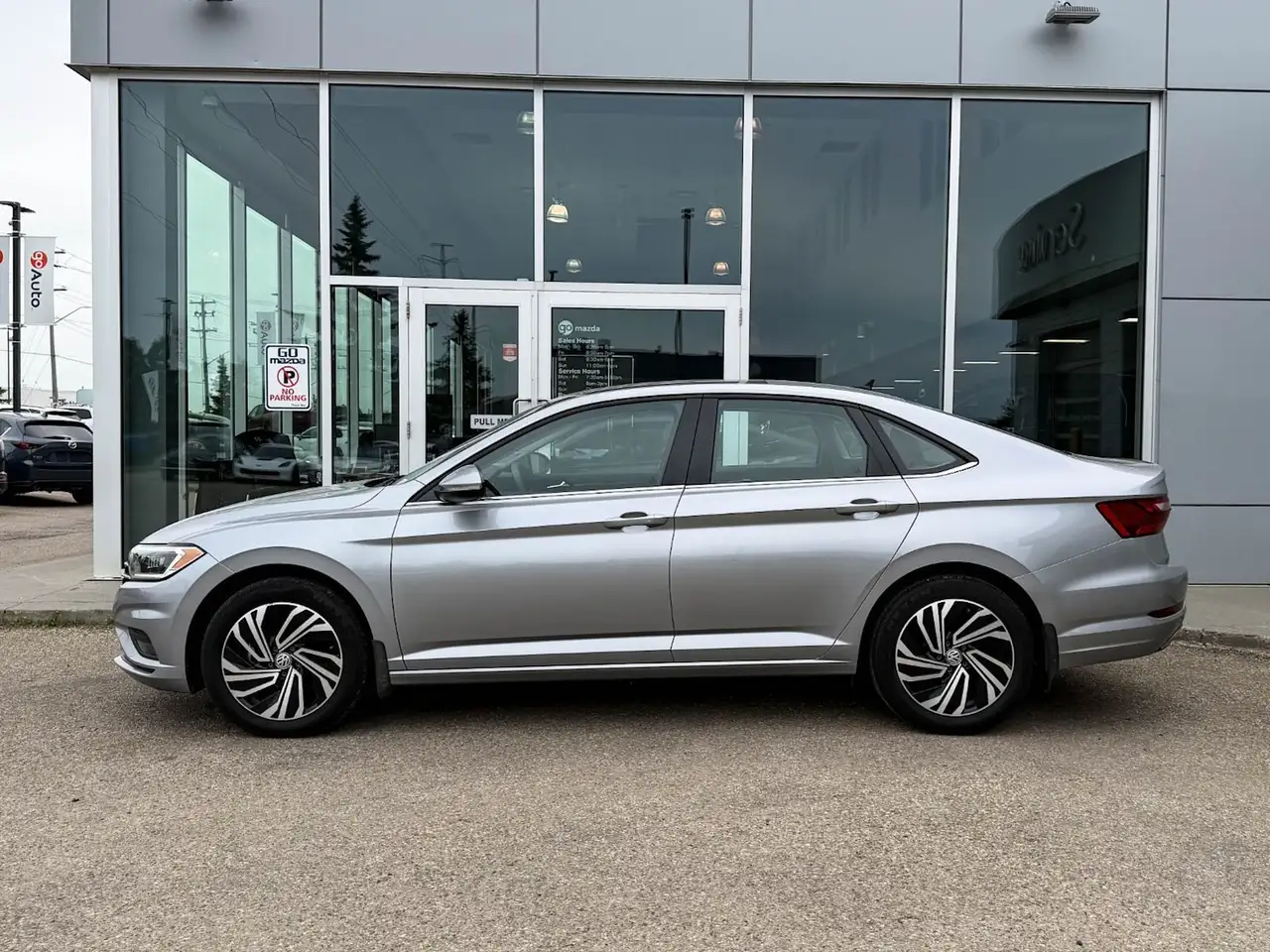 Volkswagen Jetta снимка Volkswagen Jetta