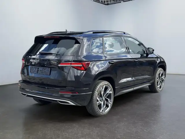 Skoda Karoq Sportline 2,0 TSI 4x4 DSG 2ZKlima AHK  Standhei... Ansicht 4