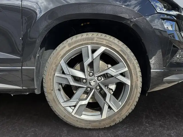 Skoda Karoq Sportline 2,0 TSI 4x4 DSG 2ZKlima AHK  Standhei... Ansicht 7