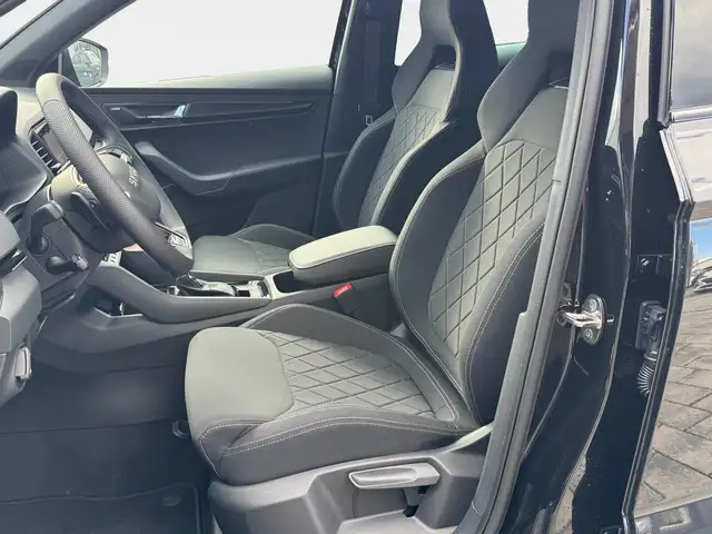 Skoda Karoq Sportline 2,0 TSI 4x4 DSG 2ZKlima AHK  Standhei... Ansicht 25