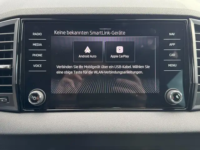 Skoda Karoq Sportline 2,0 TSI 4x4 DSG 2ZKlima AHK  Standhei... Ansicht 18