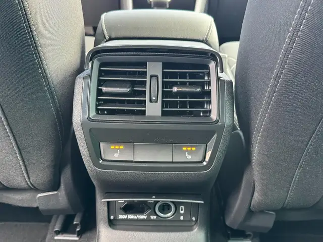 Skoda Karoq Sportline 2,0 TSI 4x4 DSG 2ZKlima AHK  Standhei... Ansicht 27