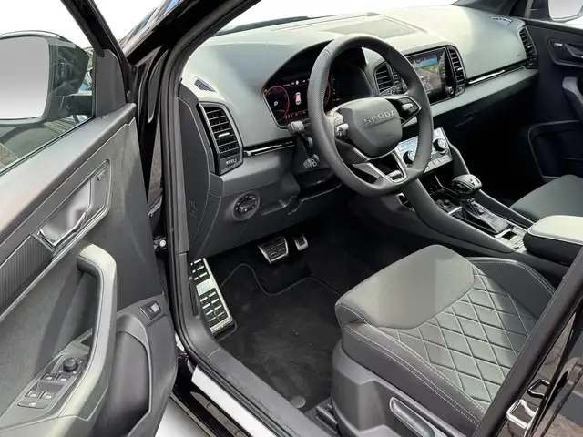 Skoda Karoq Sportline 2,0 TSI 4x4 DSG 2ZKlima AHK  Standhei... Ansicht 10