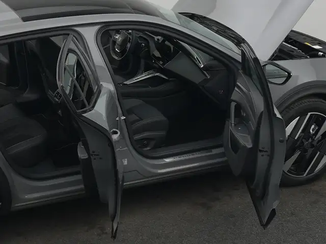 Peugeot 408 view 13