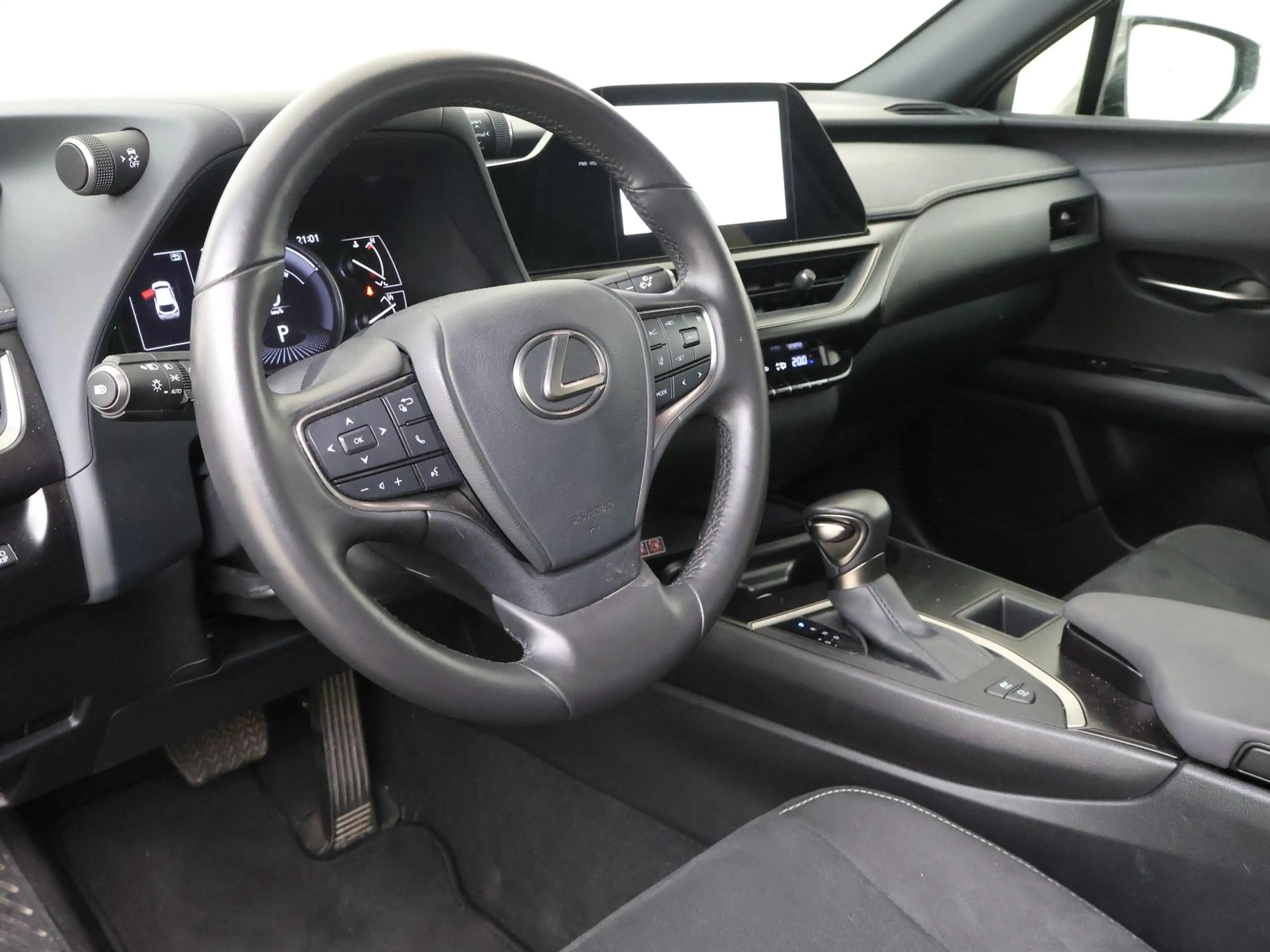 Lexus UX 250h Urban Line HEV 135KW urban Line — photo 8