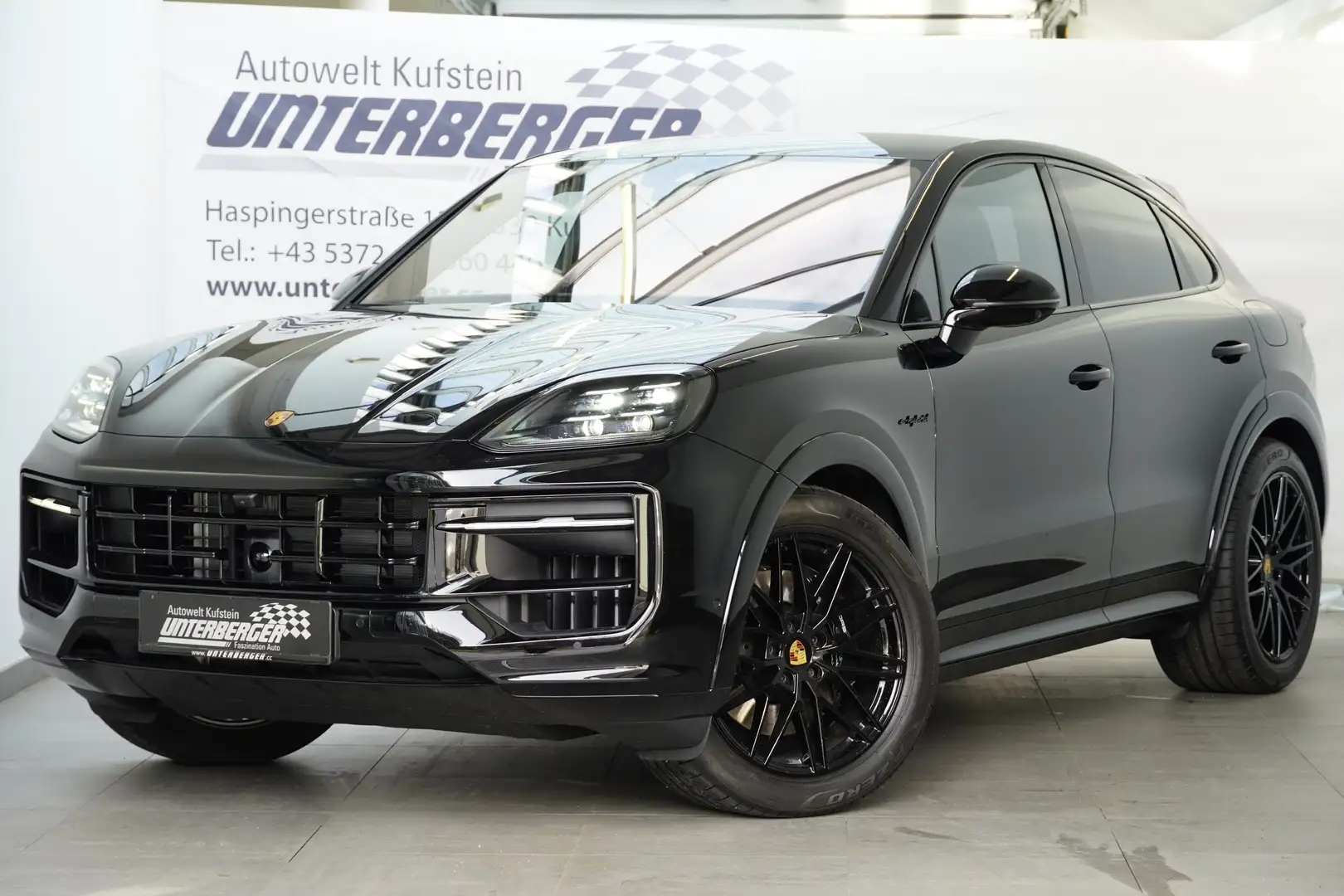 Porsche Cayenne Coupe E-Hybrid DAB LED RFK PDC Schwarz - 1