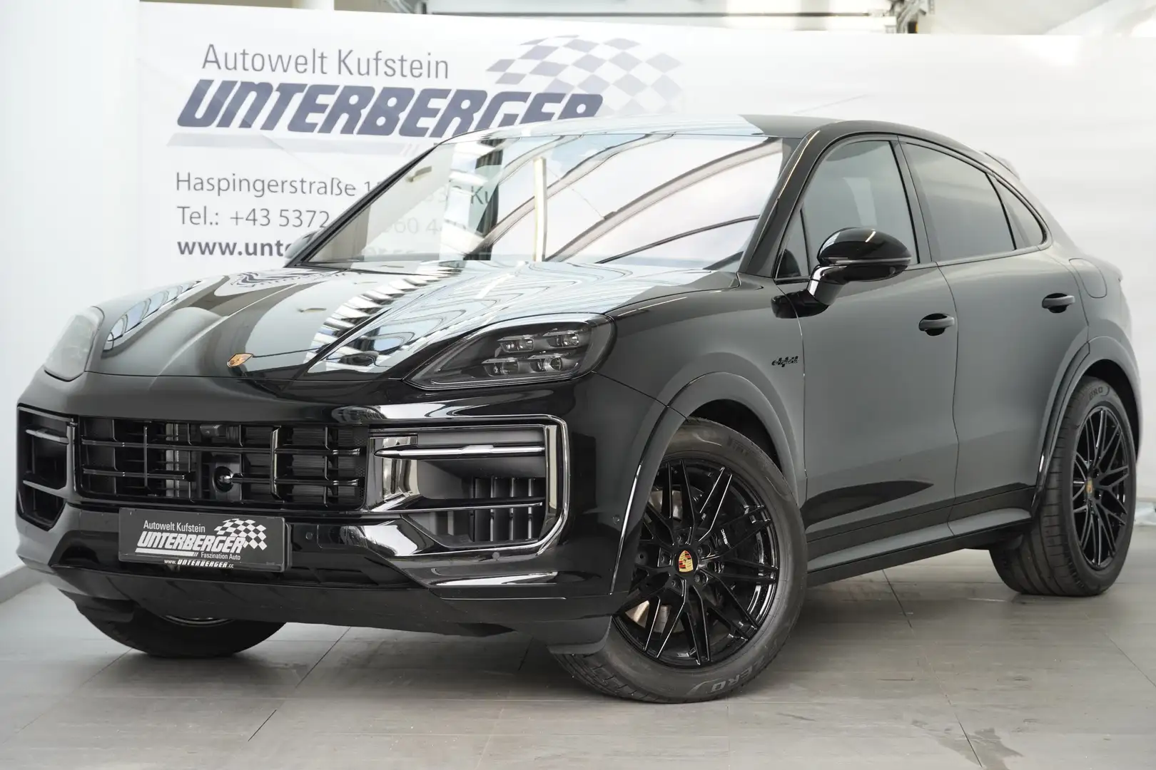 Porsche Cayenne Coupe E-Hybrid DAB LED RFK PDC Schwarz - 2