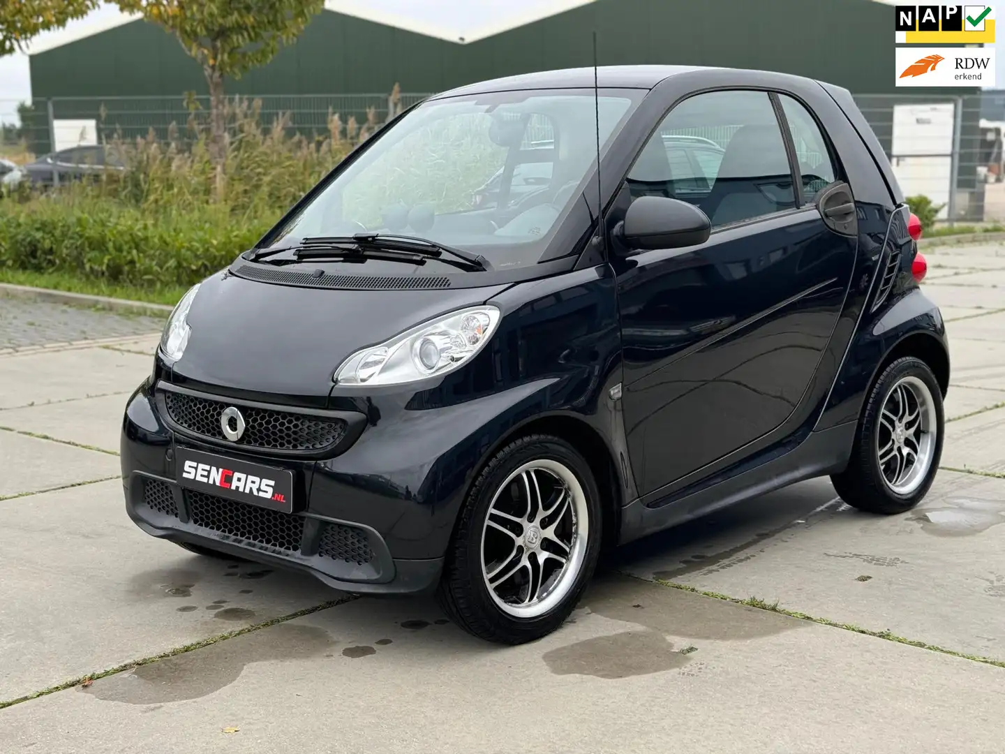 smart forTwo coupé 1.0 mhd Pure | Pano | Brabus | NAP | AC Zwart - 1